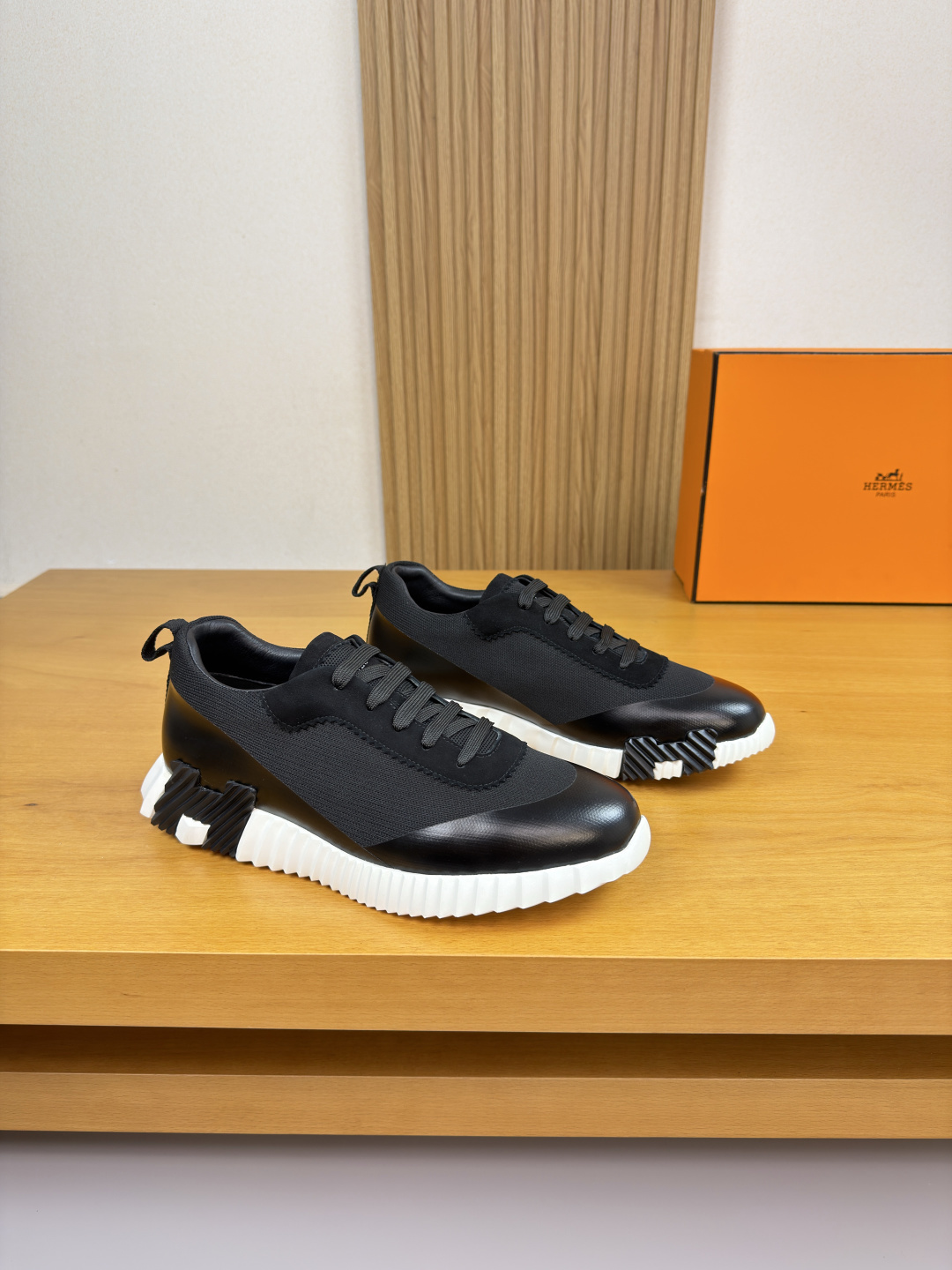 에르메스(HERMES) 하이엔드 콤비 캔버스 스니커즈 신발