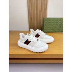 구찌(GUCCI) 하이엔드 엠보 로고 스니커즈 신발