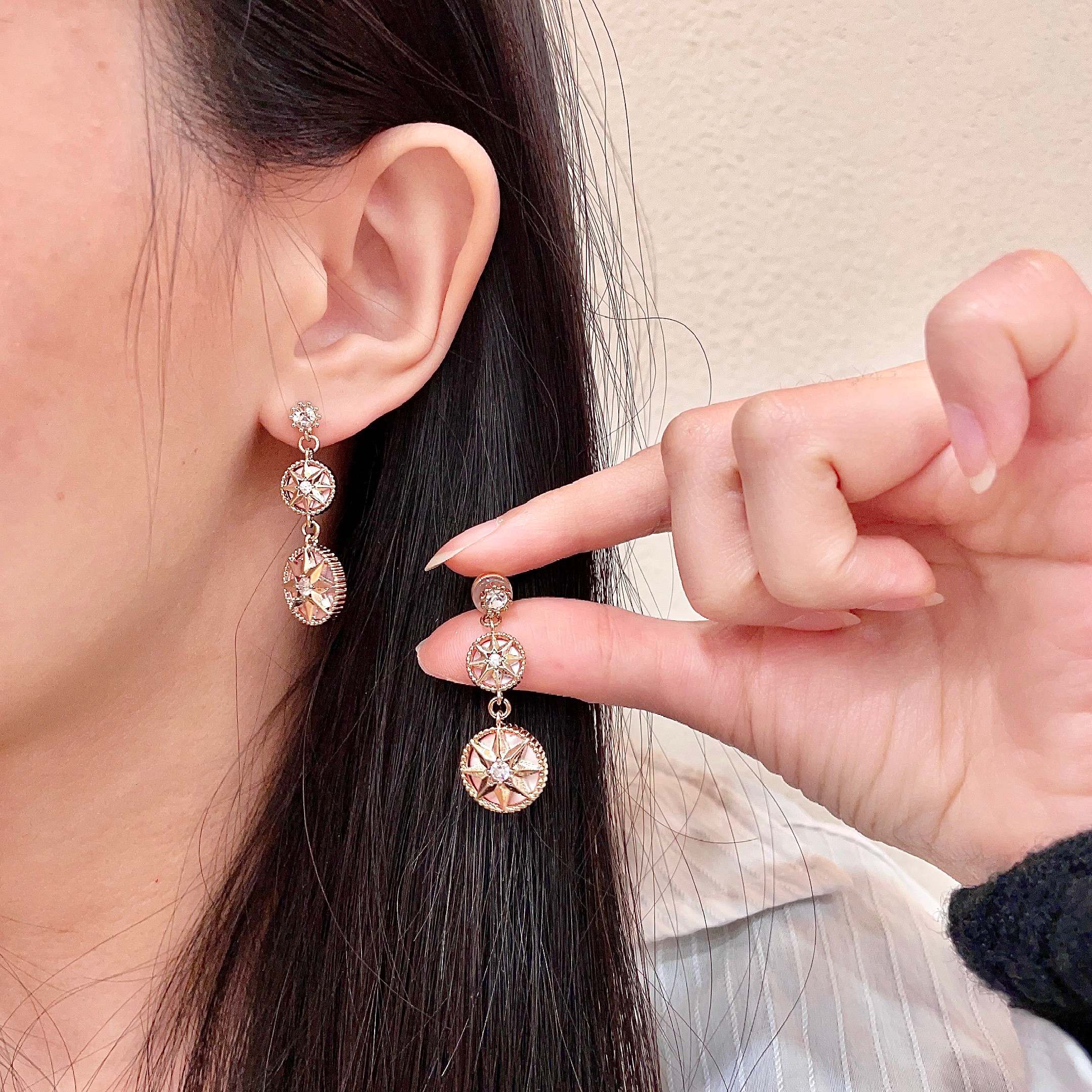 디올(DIOR) 귀걸이 악세사리