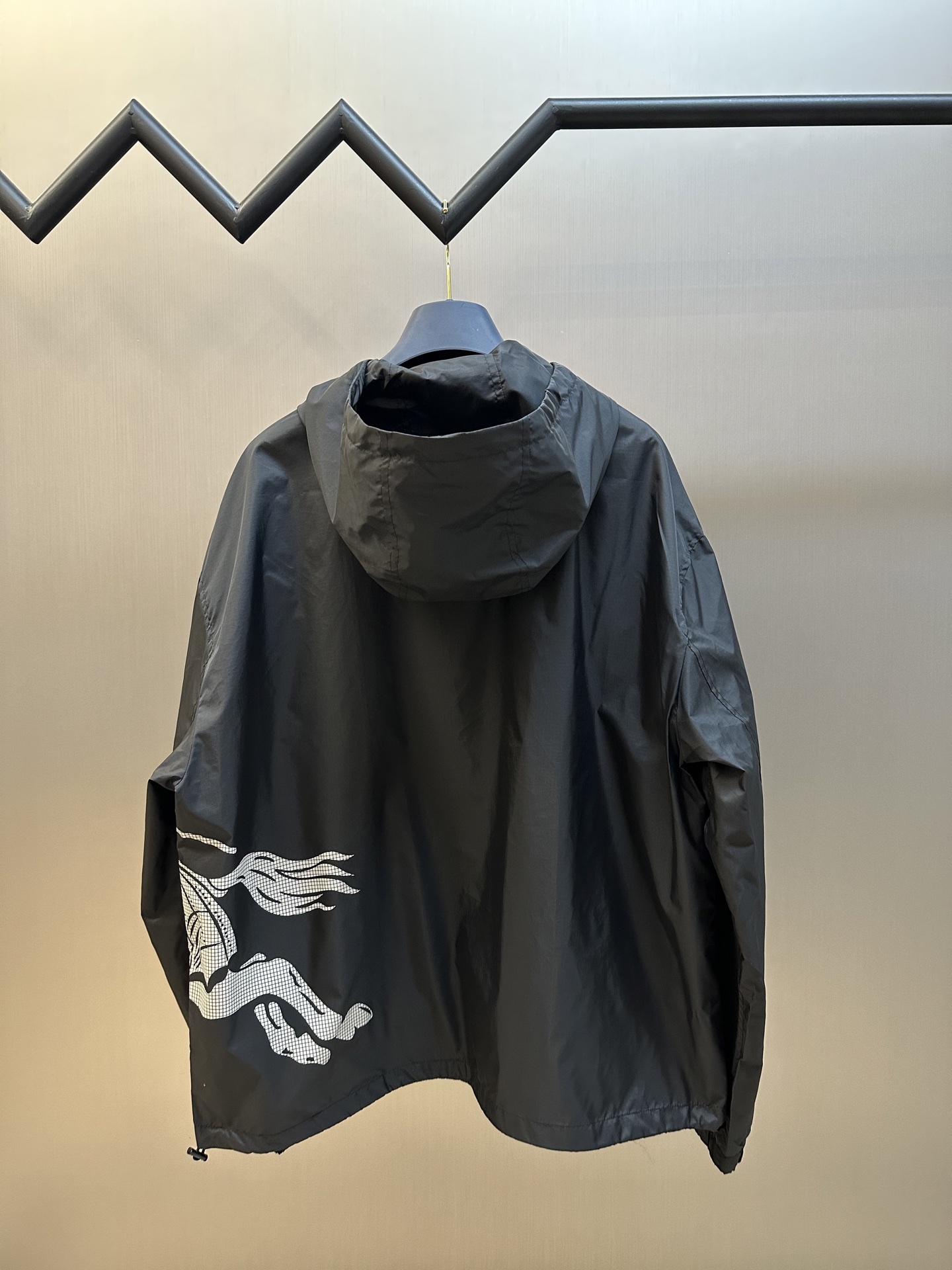 버버리(BURBERRY) 로고 나일론 아우터 의류