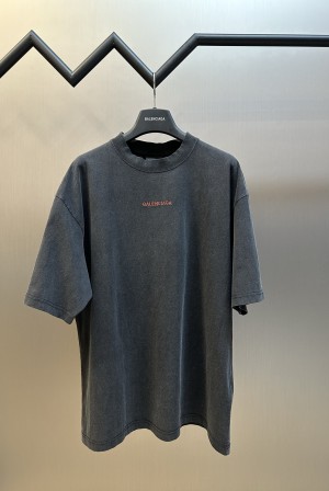 발렌시아가(Balenciaga) 레터 자수 반팔 티셔츠 의류