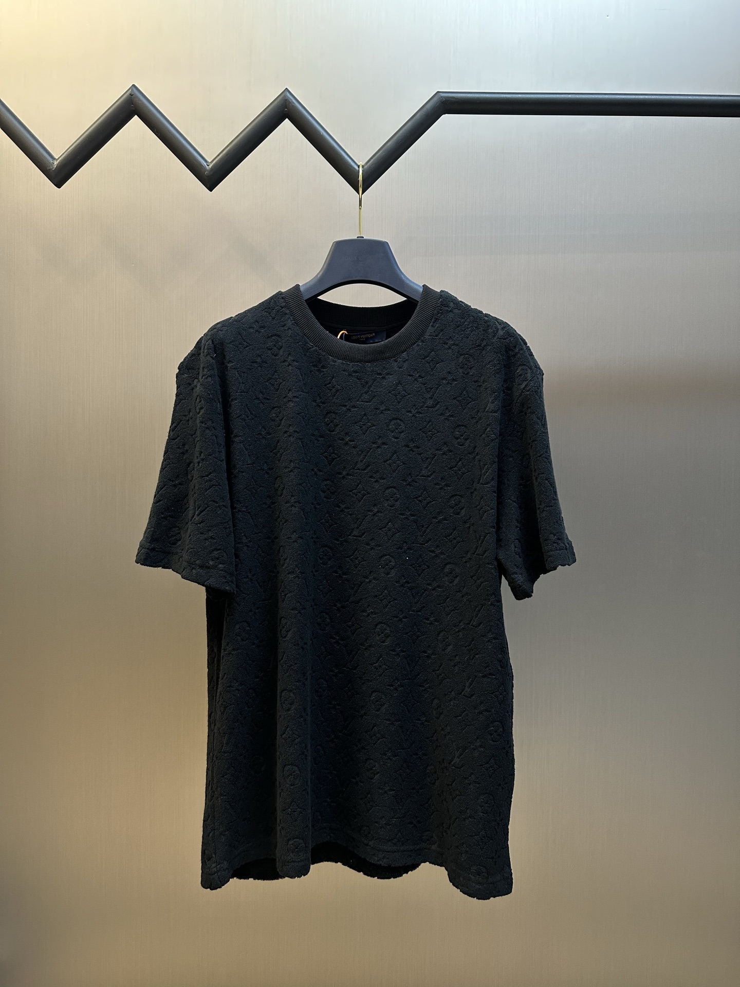 루이비통(LV) 엠보싱 테리 원단 반팔 티셔츠 의류