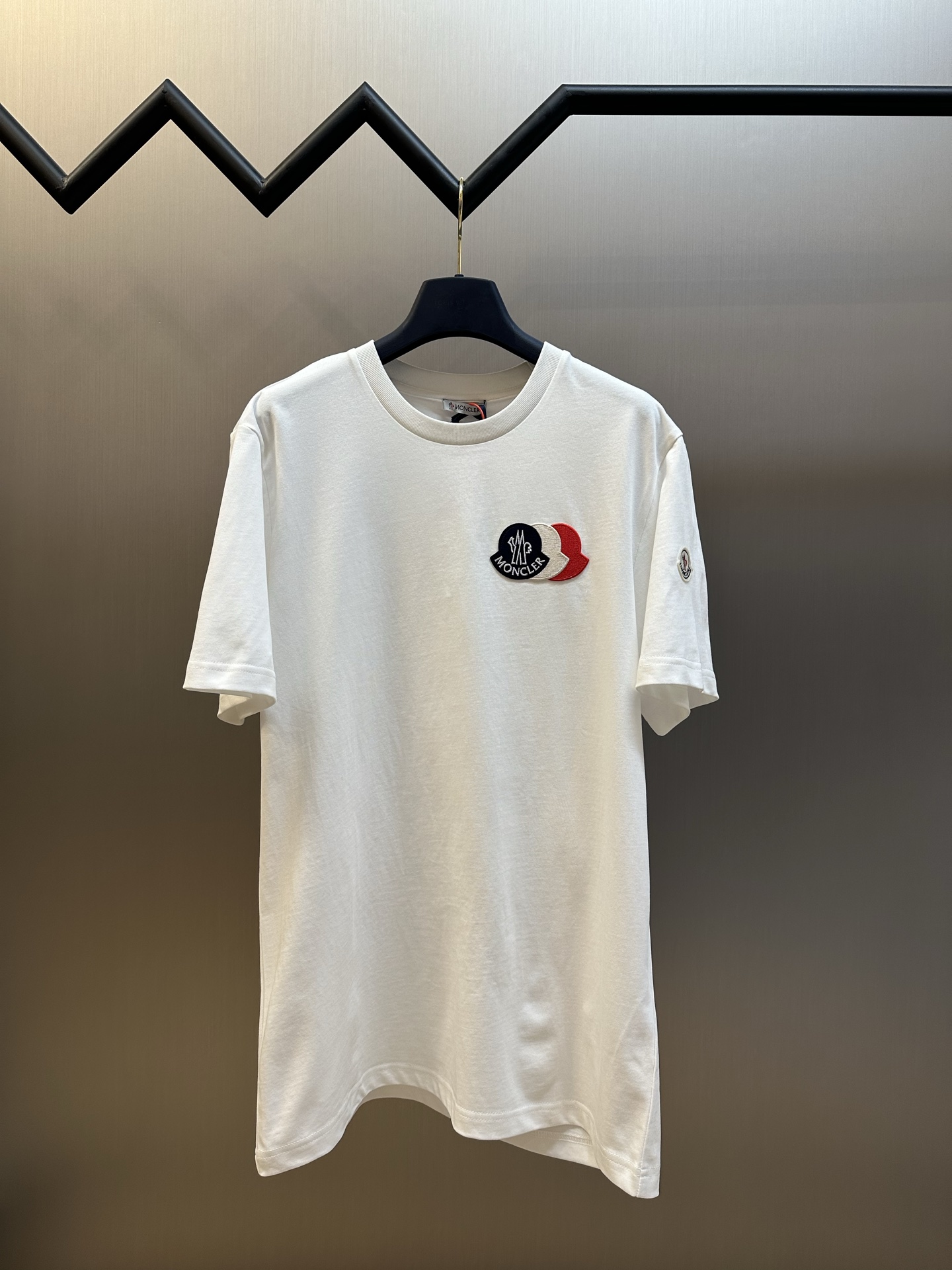 몽클레어 몽클레르(MONCLER)  패치 로고 반팔 의류