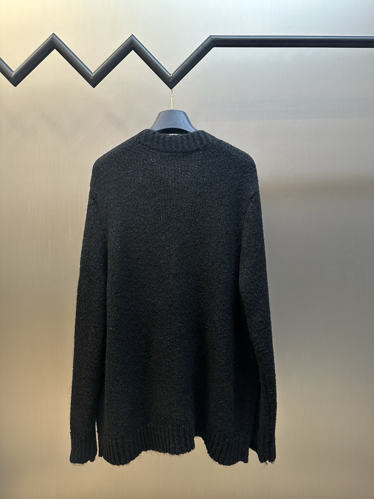 루이비통(LV) 시그니처 가디건 니트 의류