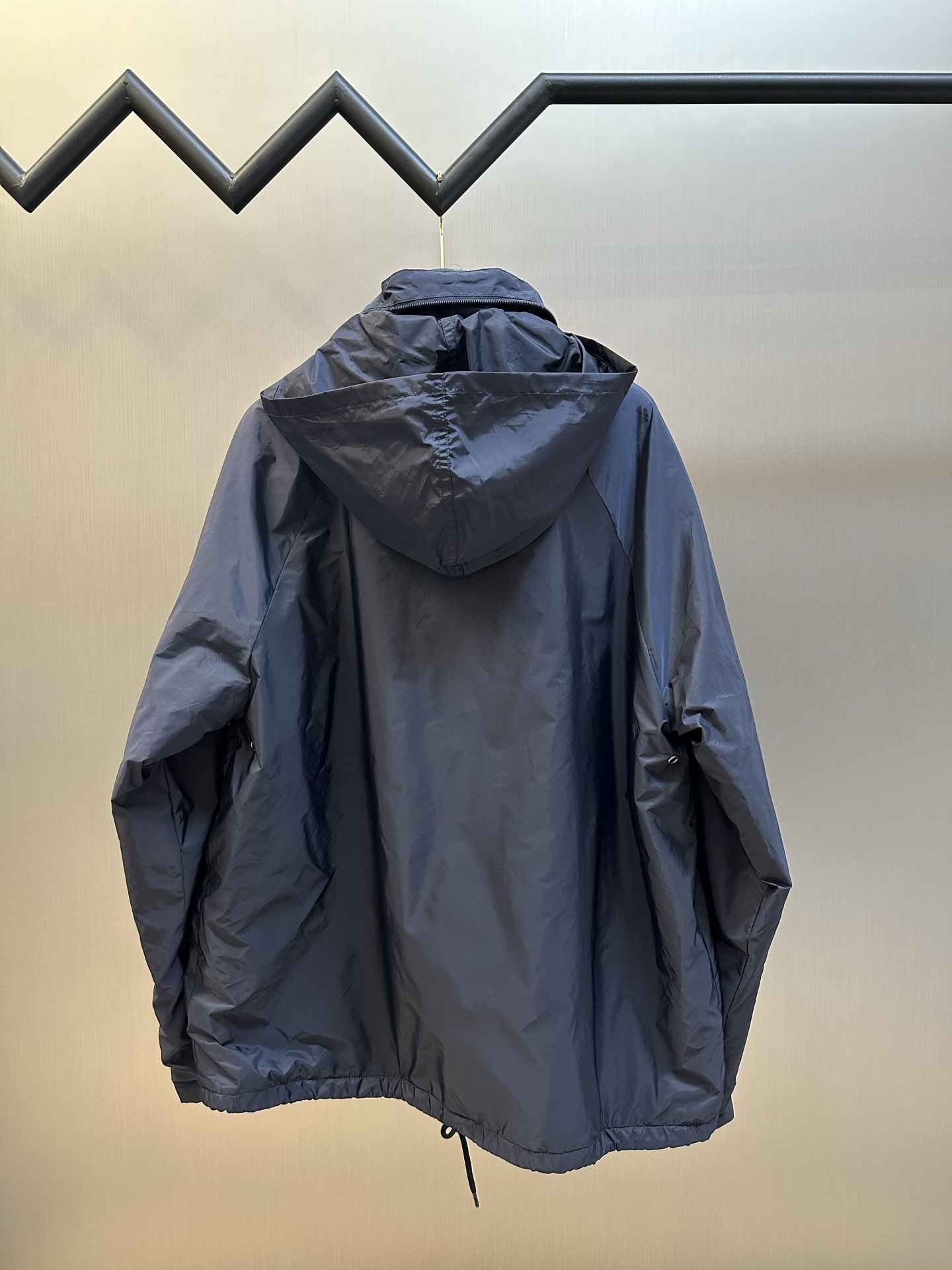 프라다(PRADA) 재생 나일론 플리스 재킷 의류