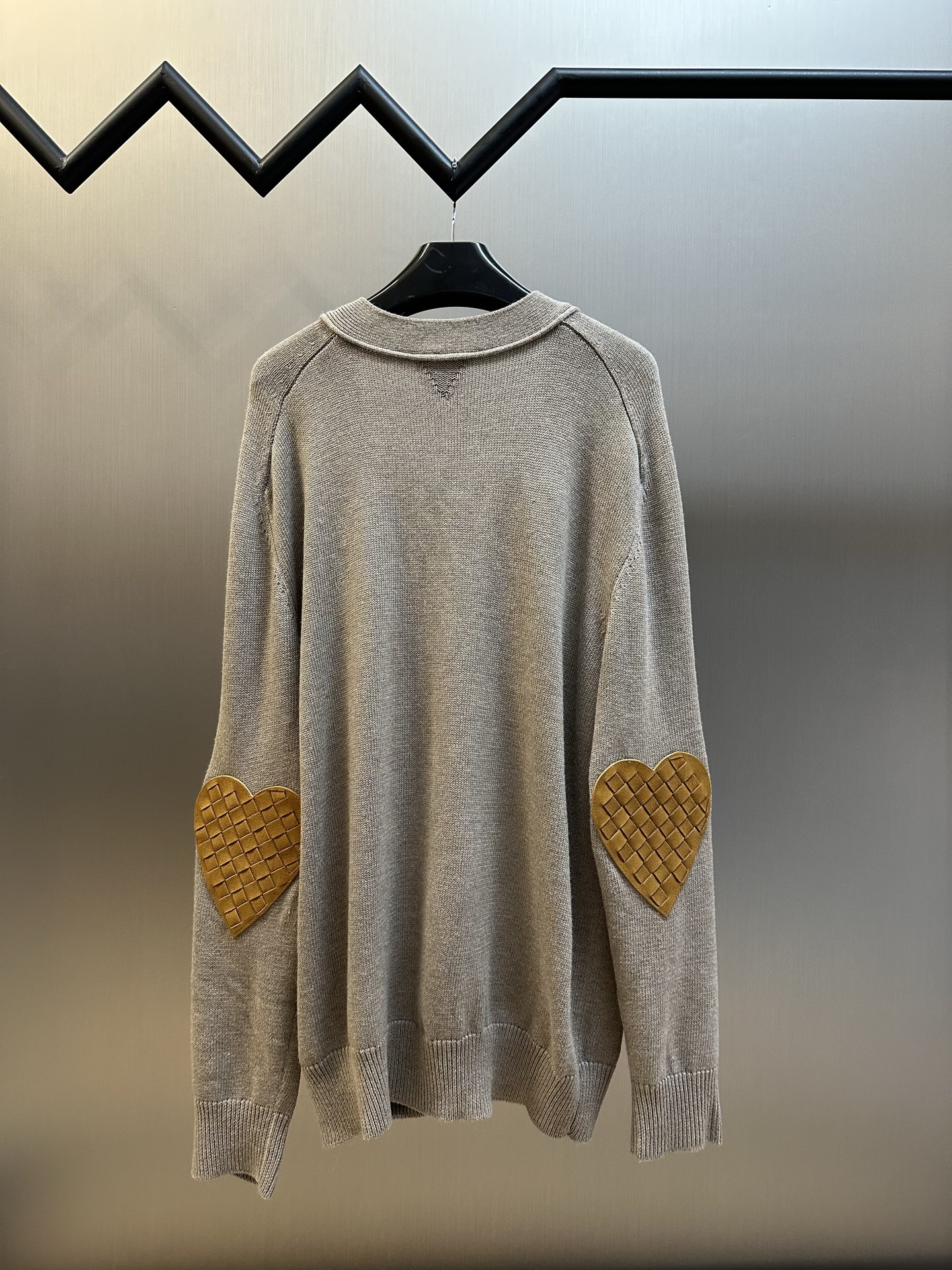 보테가 베네타(Bottega Veneta) 인트레치아토 가죽 니트 가디건