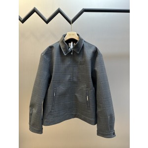 미우미우(MiuMiu) 카라 체크 레터링 자수 재킷 의류