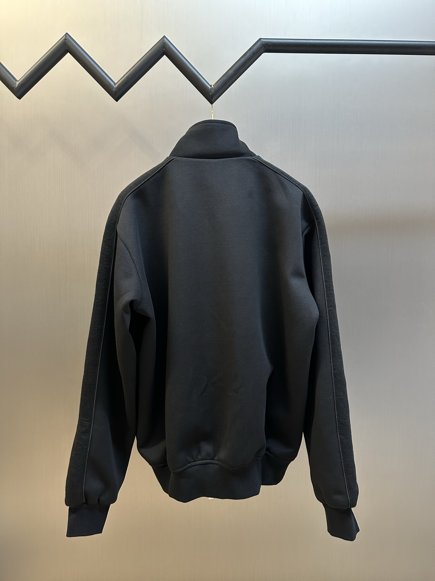 디올(DIOR) 오블리크 패널 지퍼 재킷 의류