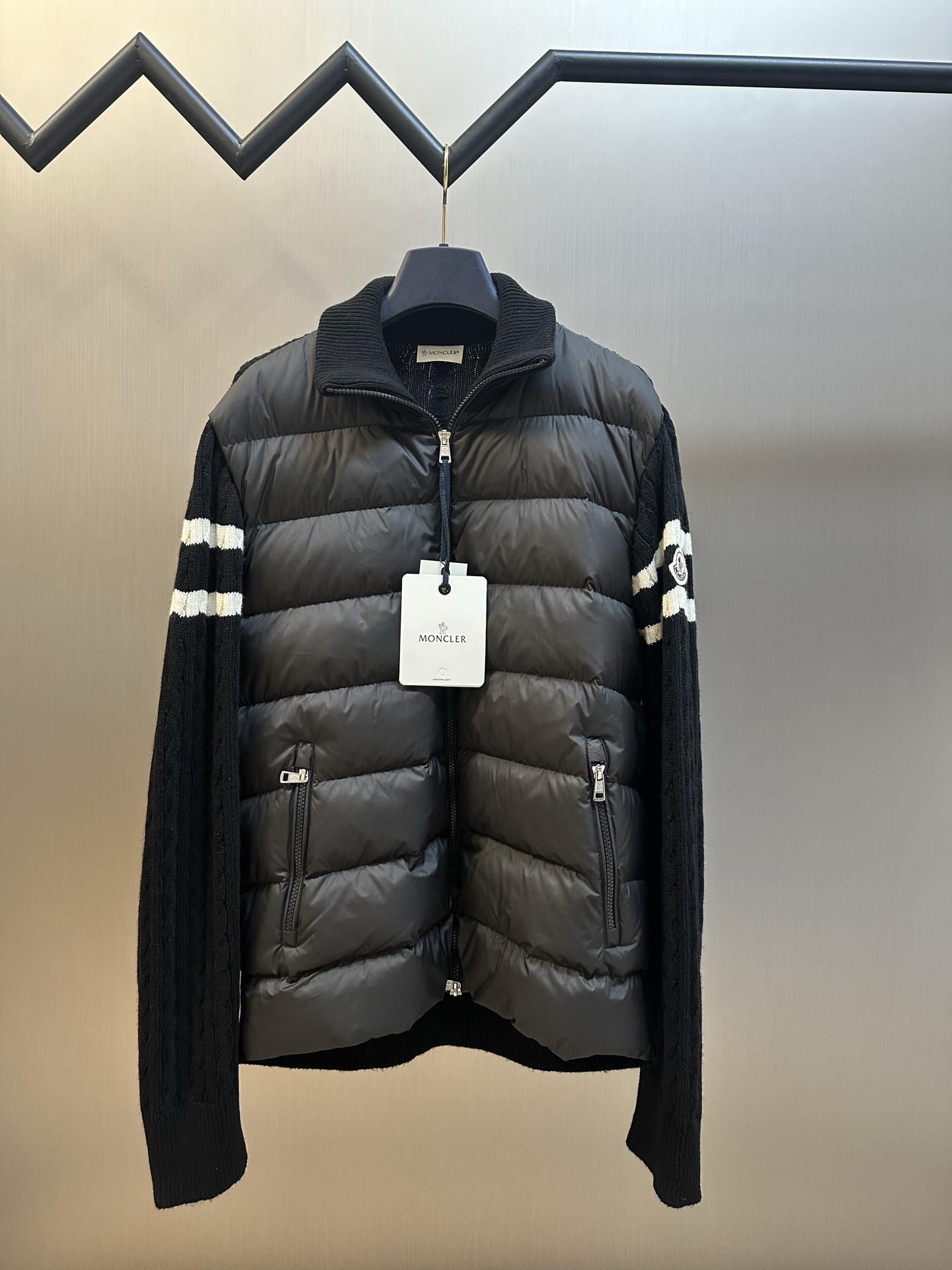 몽클레어 몽클레르(MONCLER) 니트 배색 다운 재킷 의류