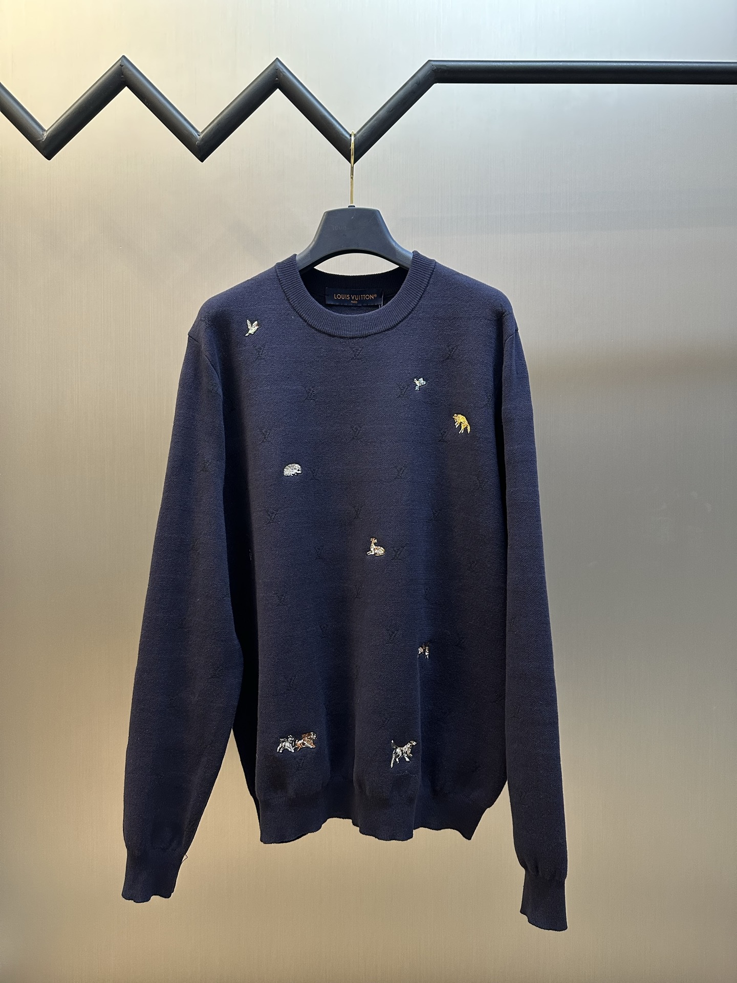 루이비통(LV) 풀 패턴 애니멀 롱슬리브 니트 의류