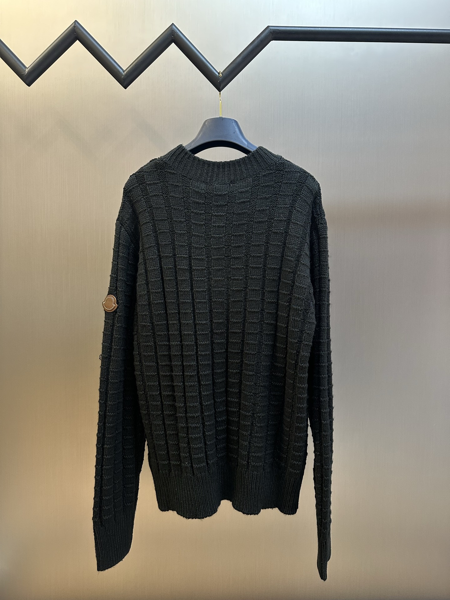 몽클레어 몽클레르(MONCLER) 엠보싱 니트 로고 울 스웨터 의류