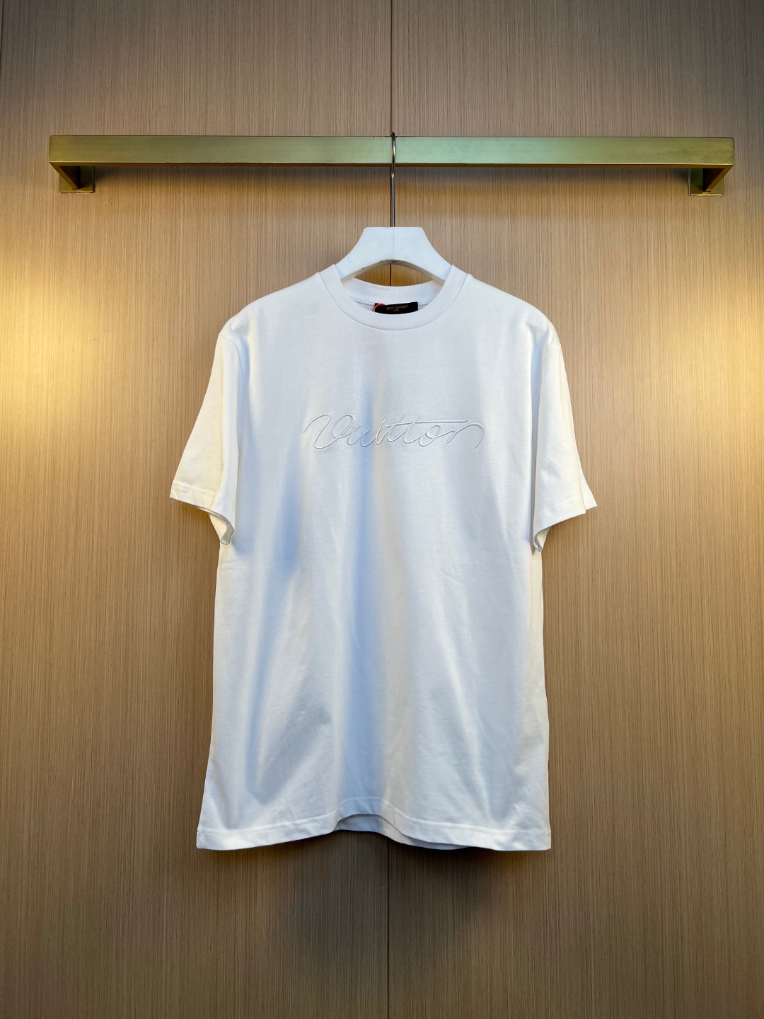 루이비통(LV) 자수 반소매 티셔츠 의류