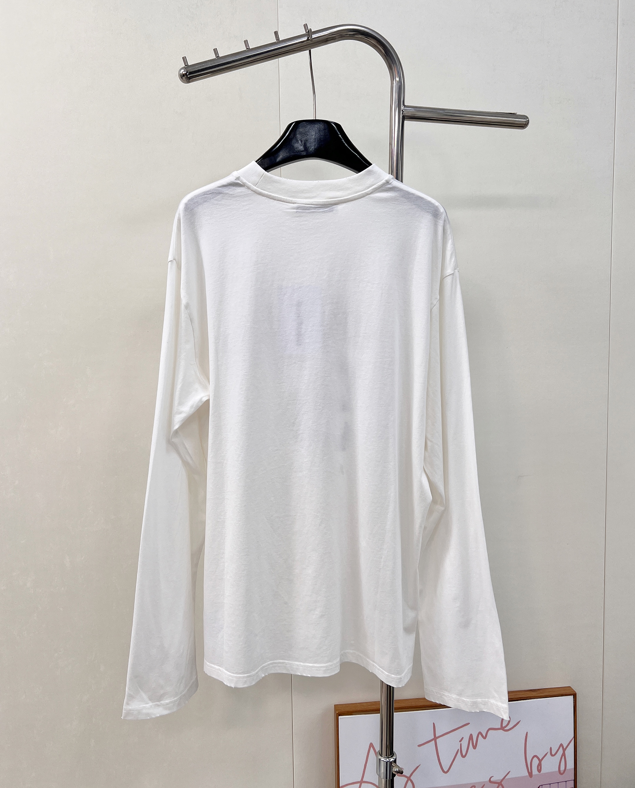 아크네 스튜디오(Acne Studios)빈티지 레터링 롱슬리브 긴팔 티셔츠 의류