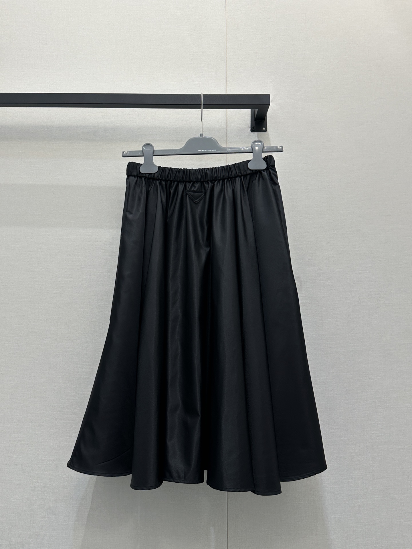 프라다(Prada) 나일론 벨티드 포켓 A라인 스커트 치마 의류