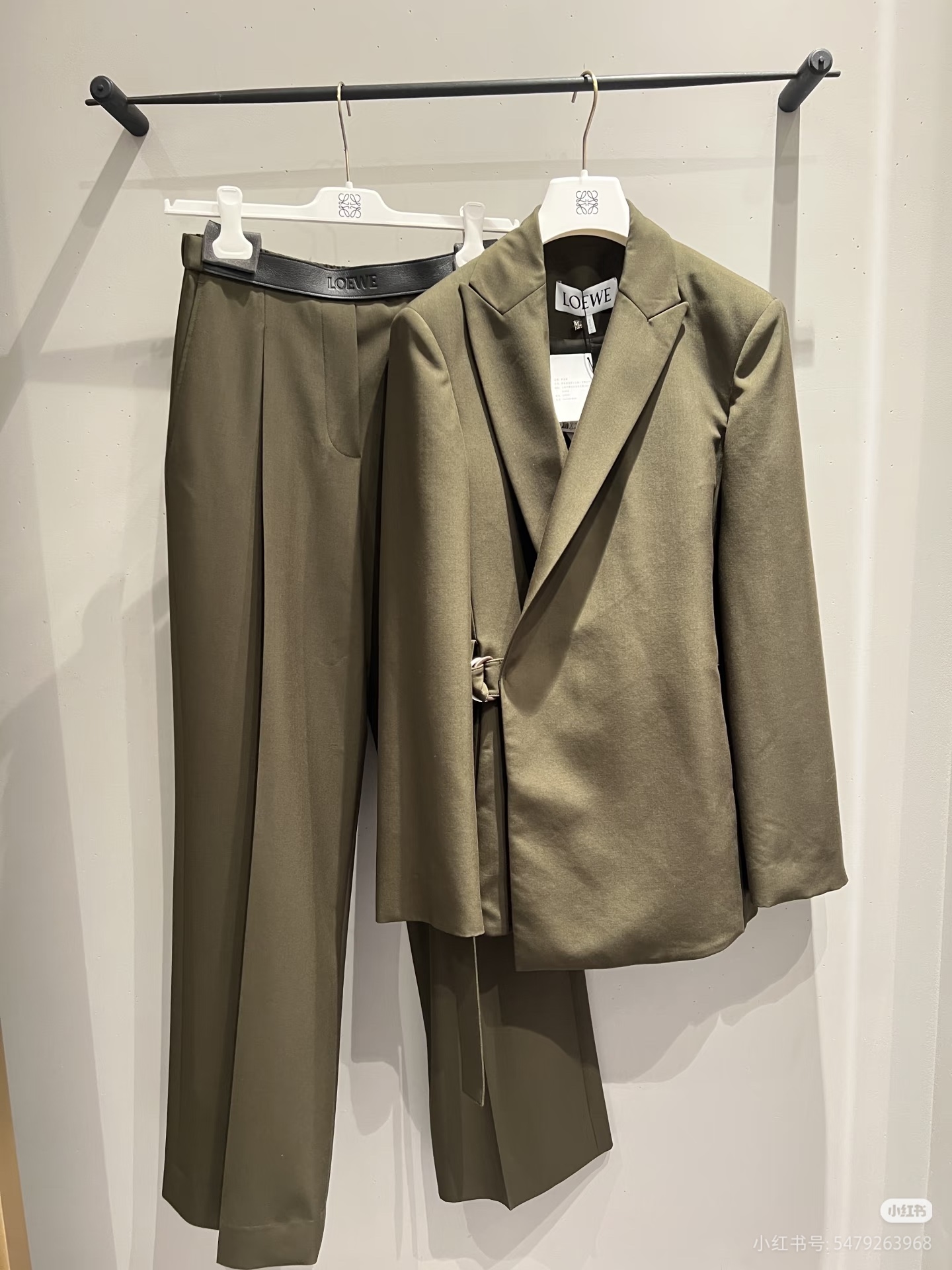 로에베(LOEWE) 테일러드 수트 자켓 재킷 & 와이드 팬츠 바지 셋업 세트 의류