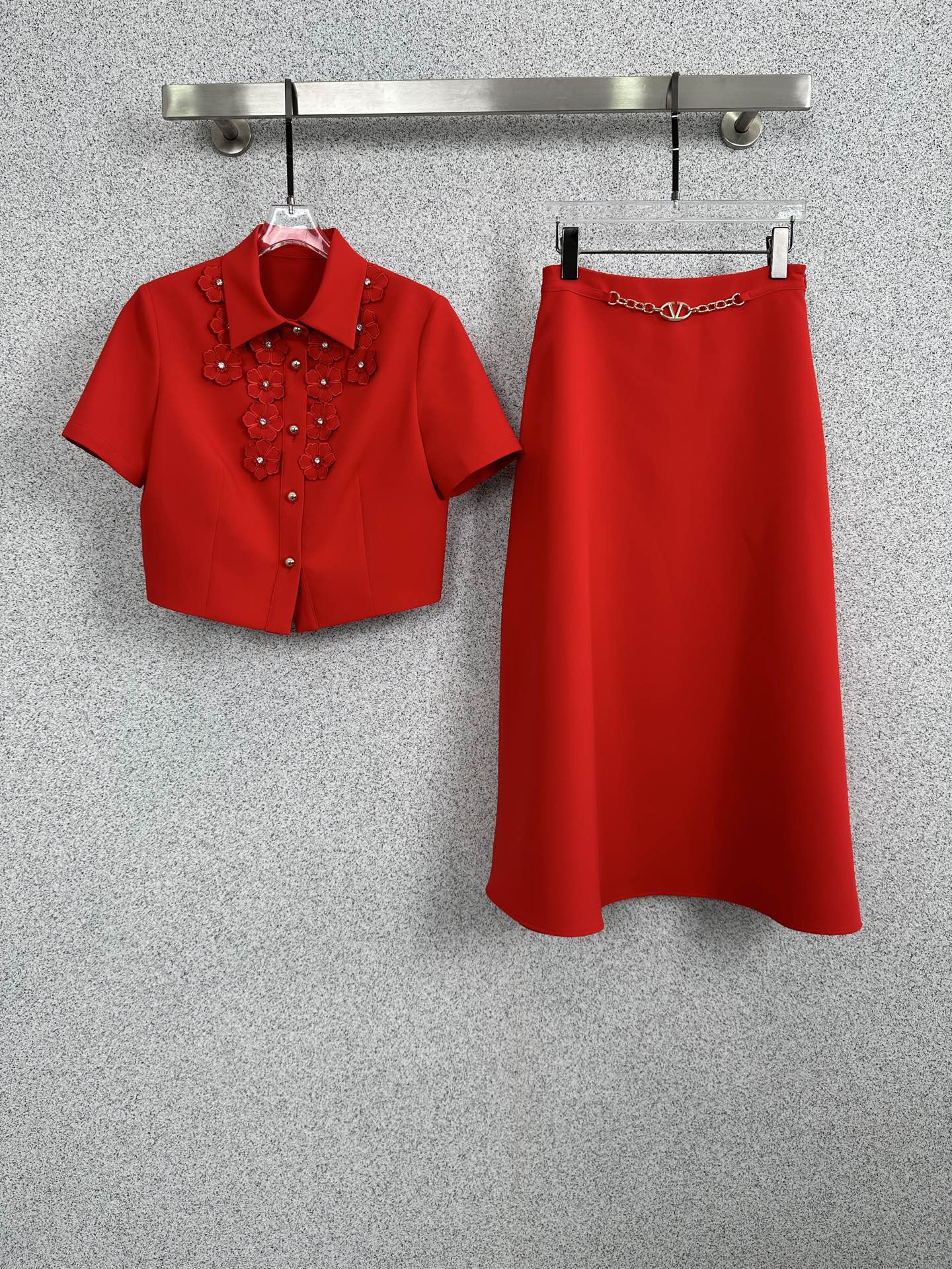 발렌티노(Valentino) 입체 꽃 장식 쥬얼 셋업 상의 하의 스커트 세트 의류