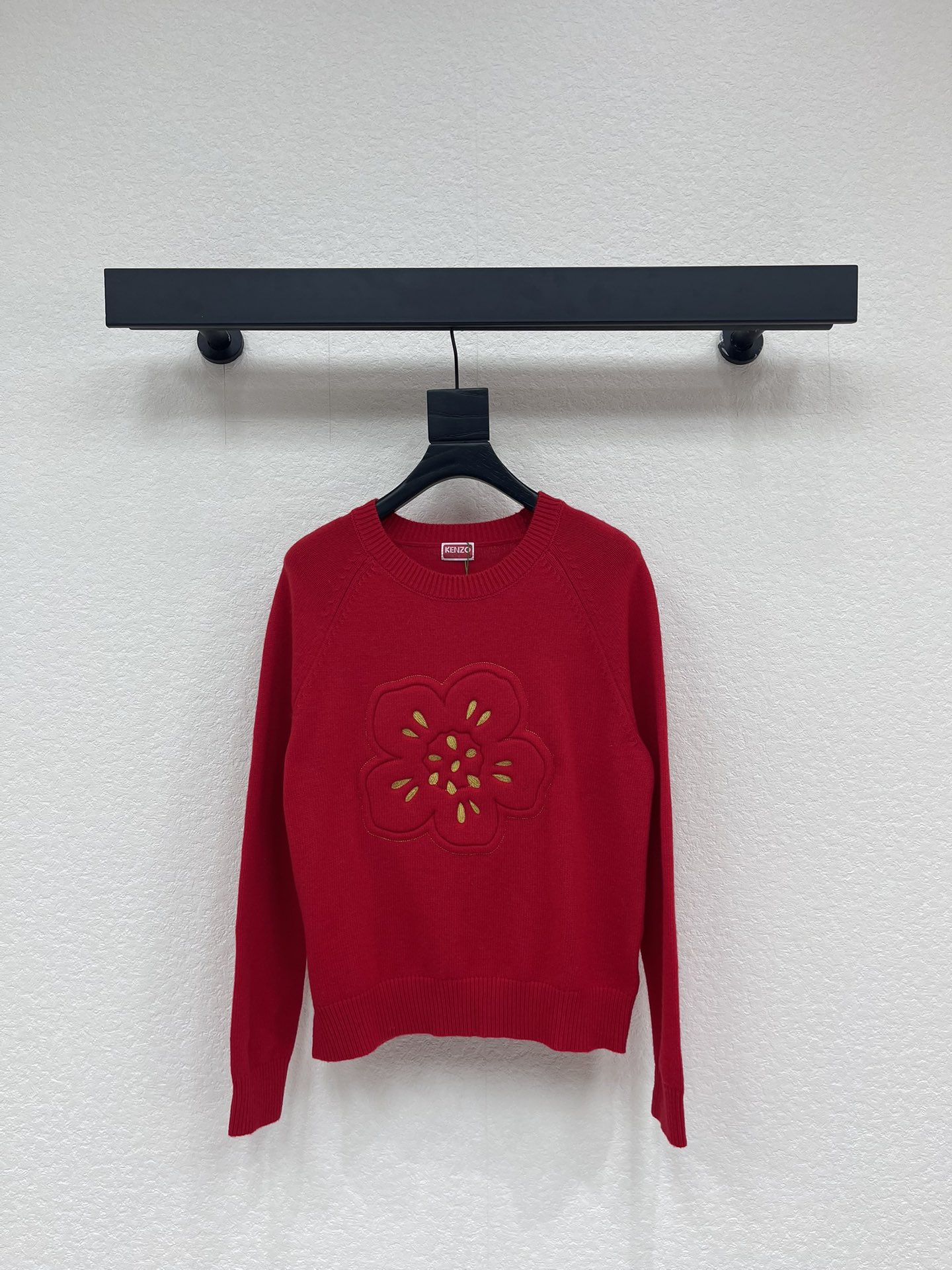 겐조(KENZO) 플라워 자수 라운드넥 긴팔 니트 의류