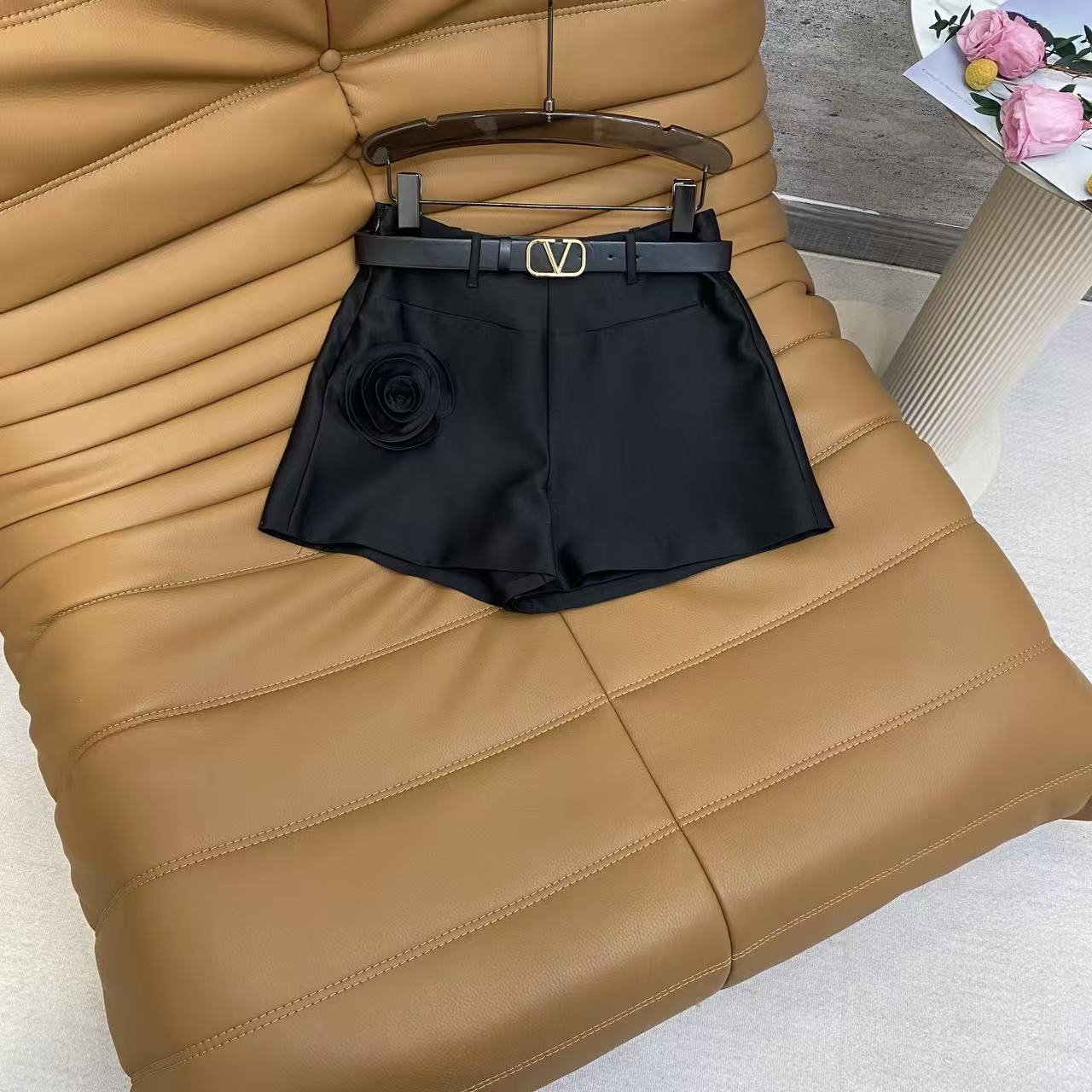 발렌티노(Valentino) 실크 울 블렌드 플라워 벨트 숏 팬츠 바지 의류