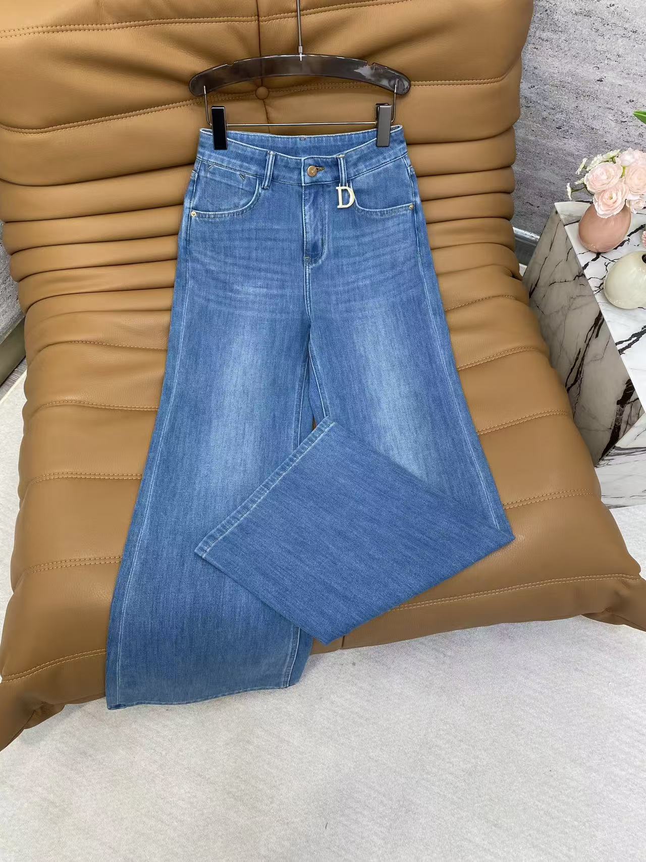 디올(Dior) D-버클 소프트 데님 미니 부츠컷 팬츠 바지 의류