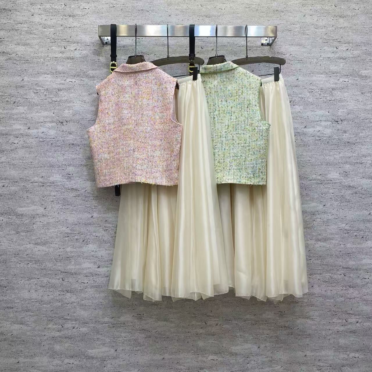 디올(Dior) 트위드 베스트 & 튤 스커트 셋업 세트 의류