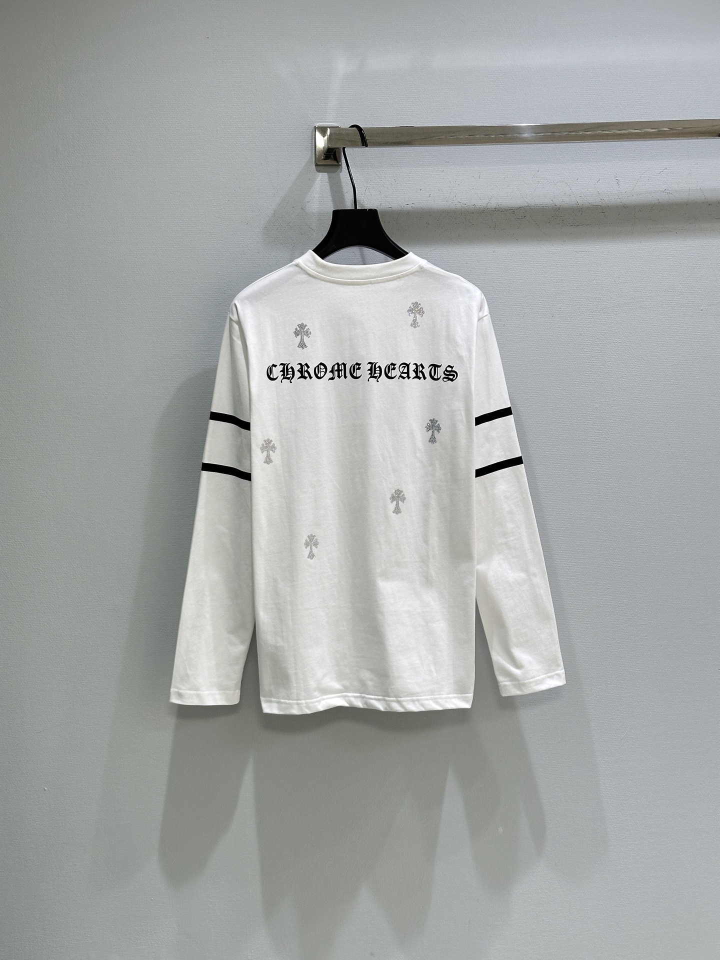 크롬하츠(Chrome Hearts) 쥬얼 십자가 긴팔 티셔츠 의류