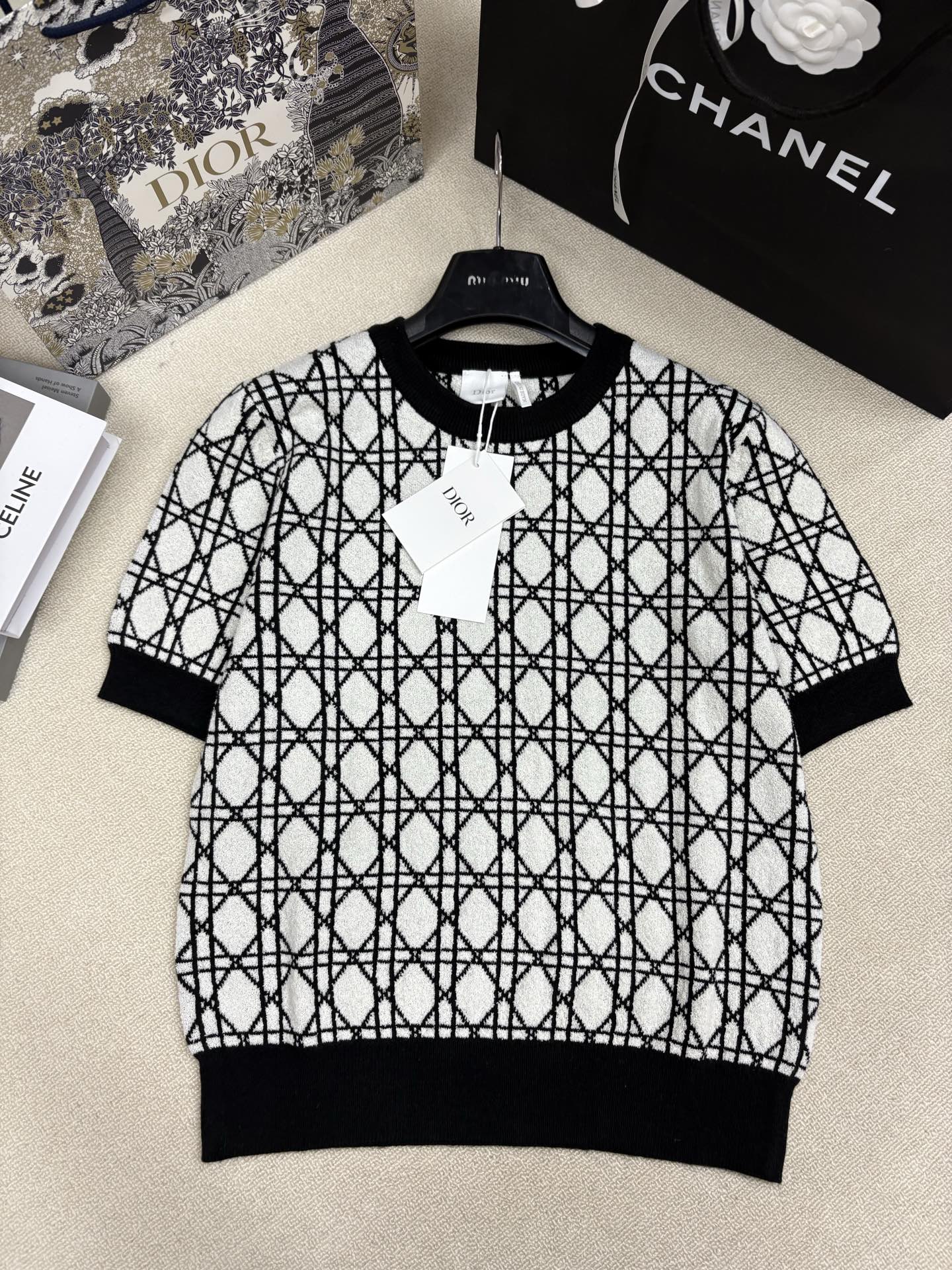 디올(Dior) 오블리크 다이아몬드 반팔 니트 의류