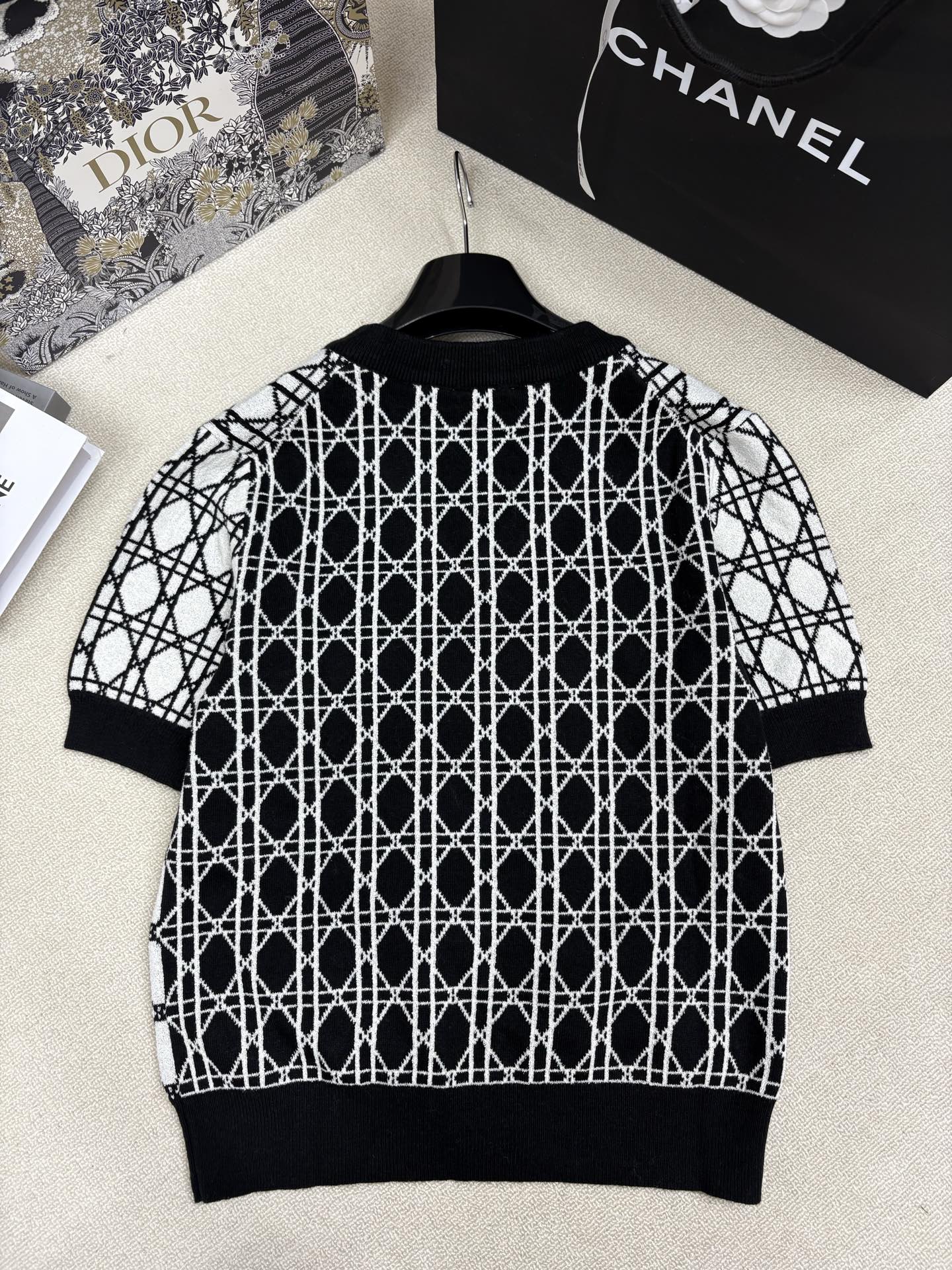 디올(Dior) 오블리크 다이아몬드 반팔 니트 의류