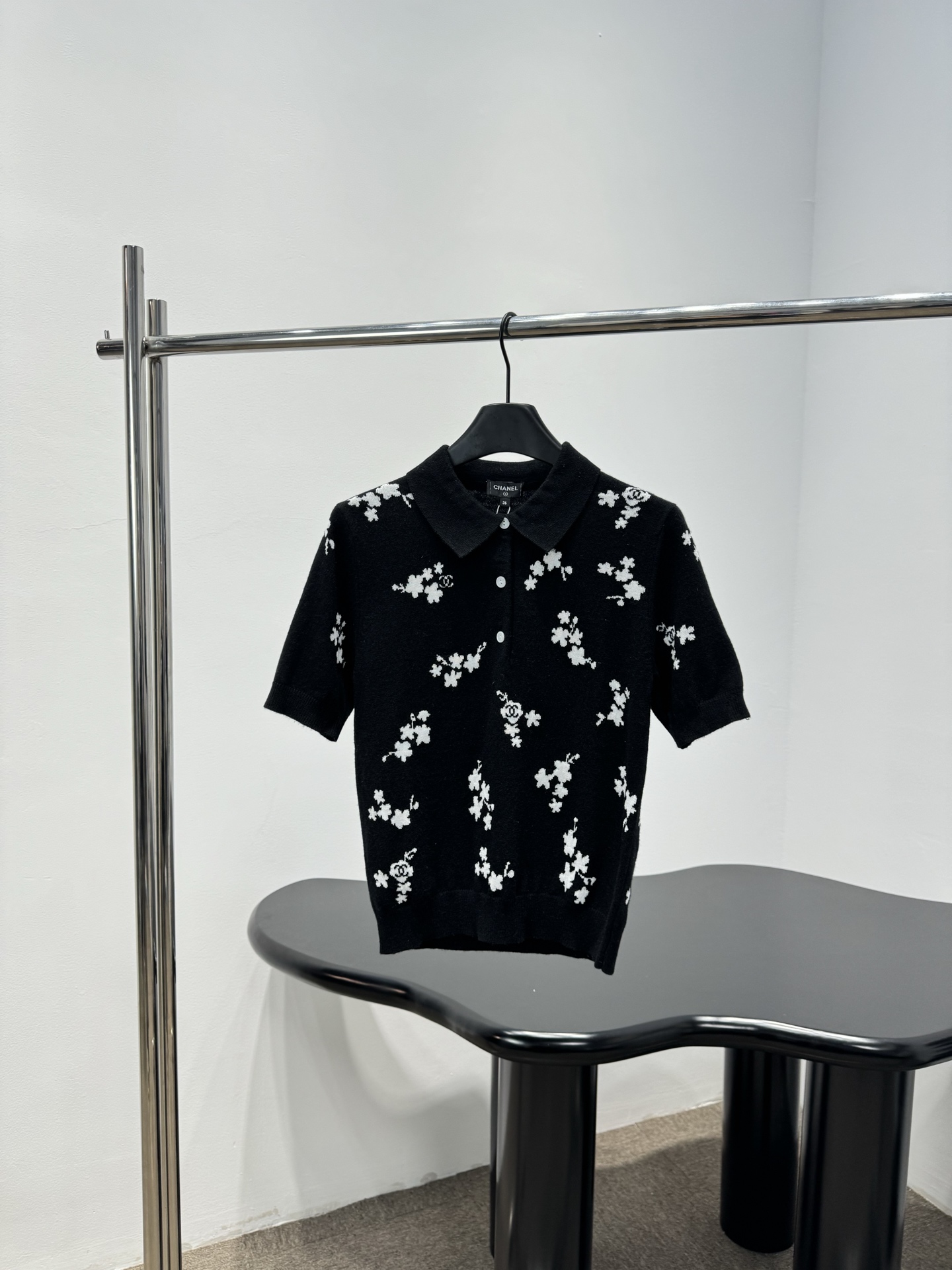 샤넬(Chanel) 코튼 실크 플라워 폴로 카라 반팔 니트 의류
