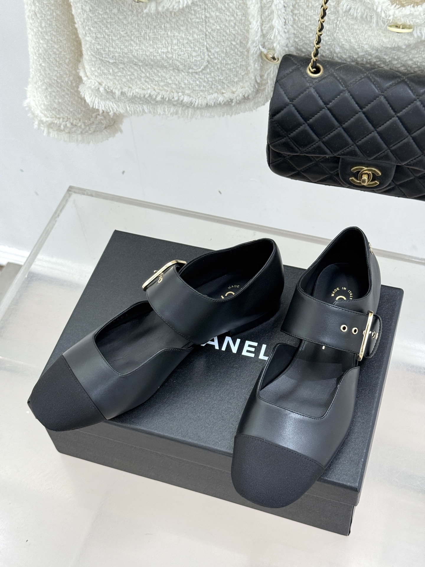 Chanel 26P 샤넬 배색 벨트 버클 메리제인 플랫 슈즈 신발