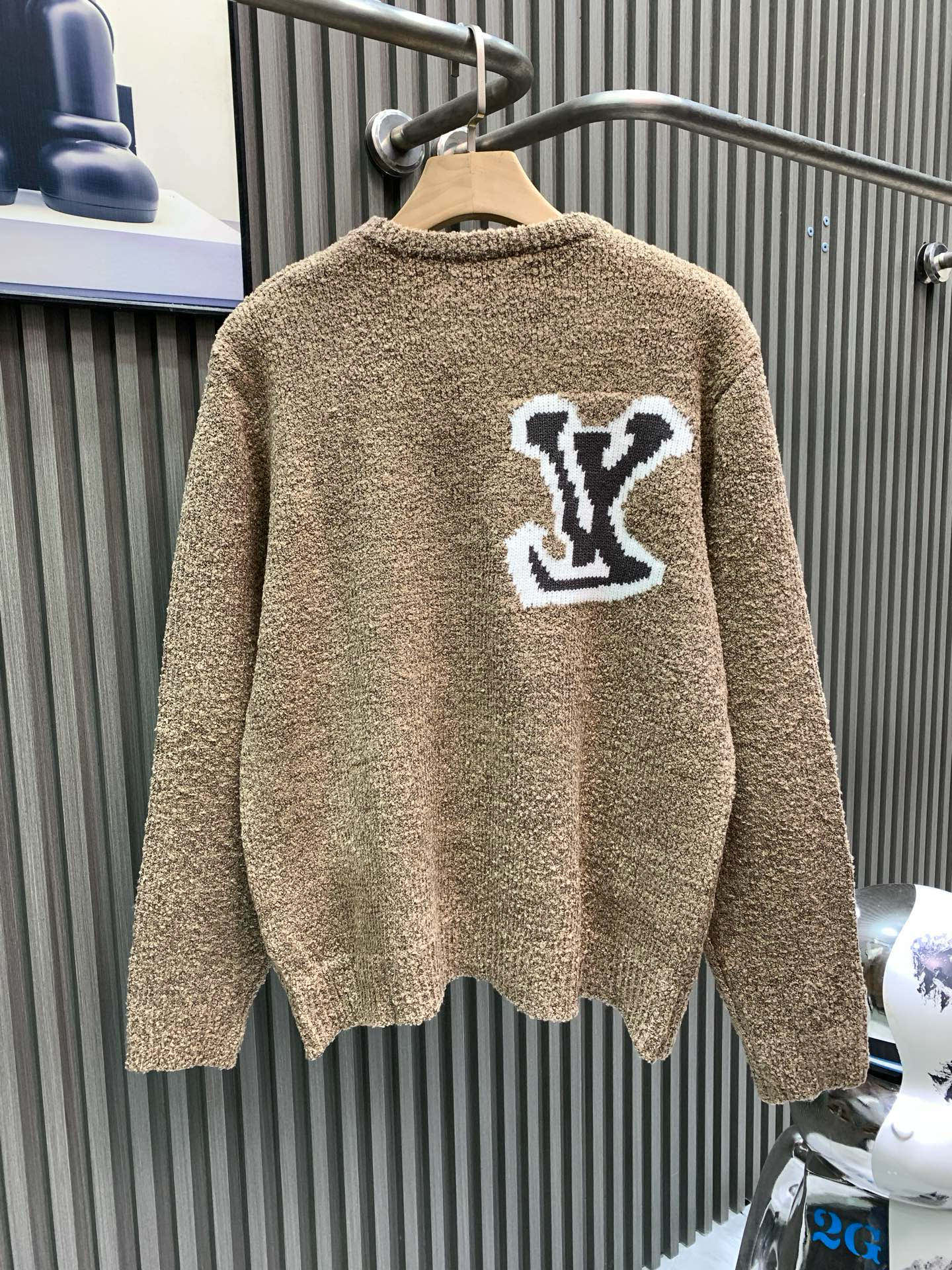 루이비통(LV) 미러 로고 인타르시아 니트 의류