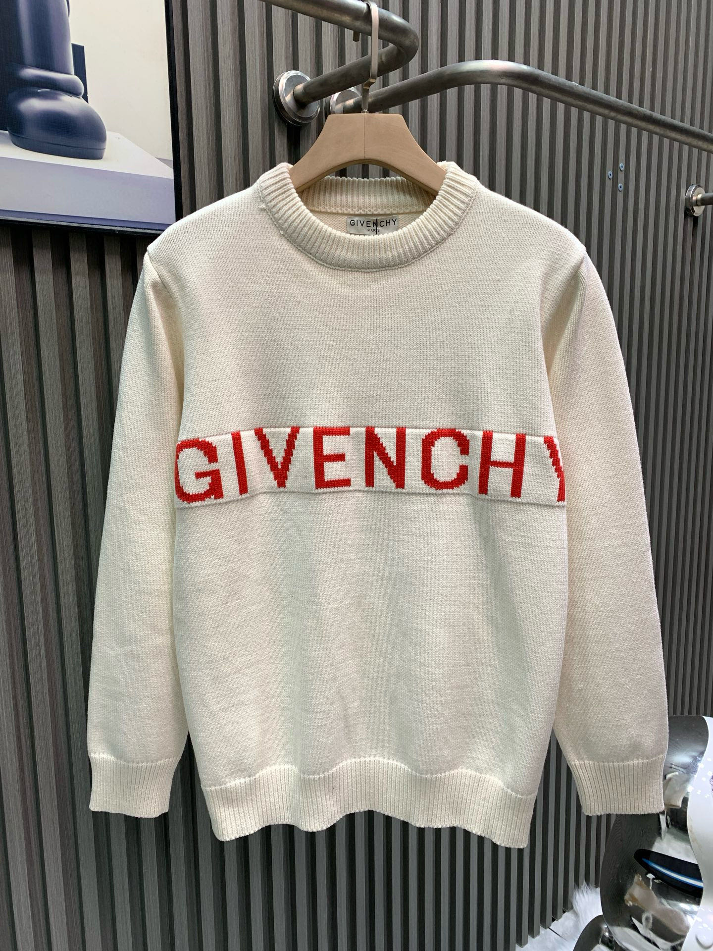 지방시(GIVENCHY) 레터 스퀘어 로고 자카드 니트 의류