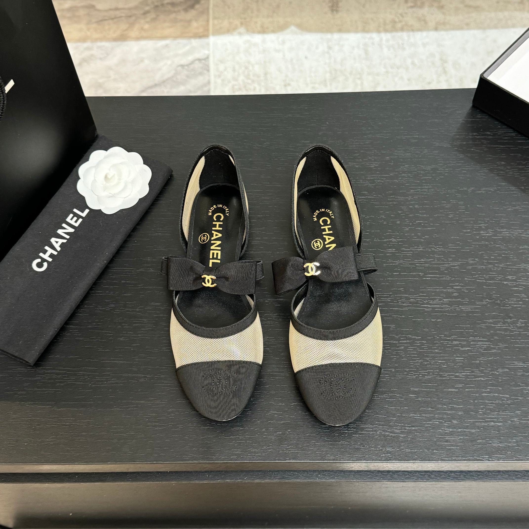 샤넬(Chanel) 리본 플랫 슈즈 단화 신발