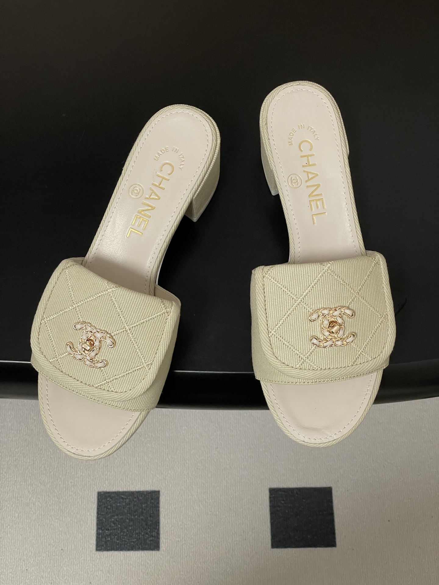 샤넬(Chanel) 데님 퀼팅 더블C 체인 슬리퍼 샌들 신발 5cm