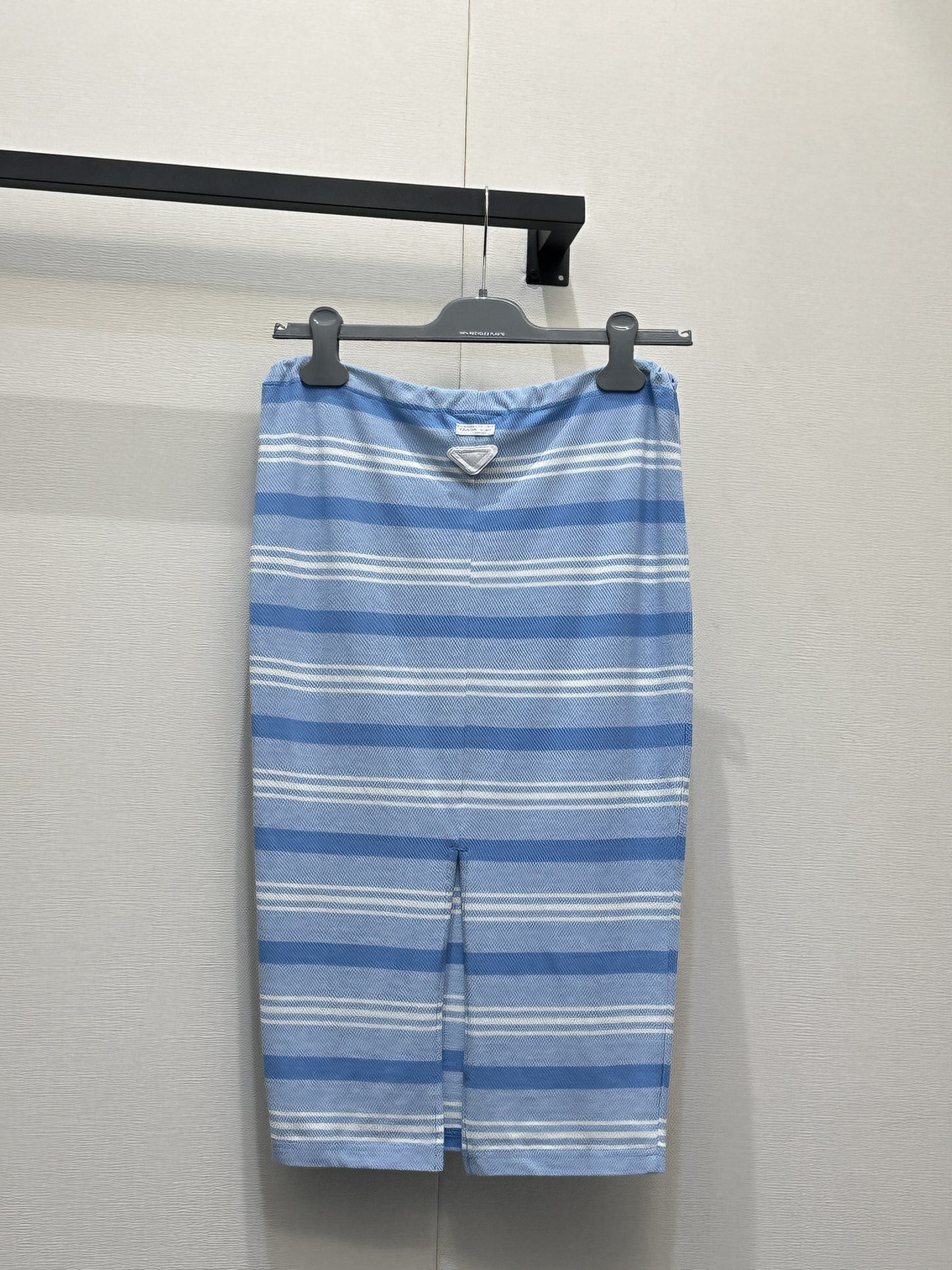 프라다(PRADA) 스트라이프 니트 H라인 스커트 의류