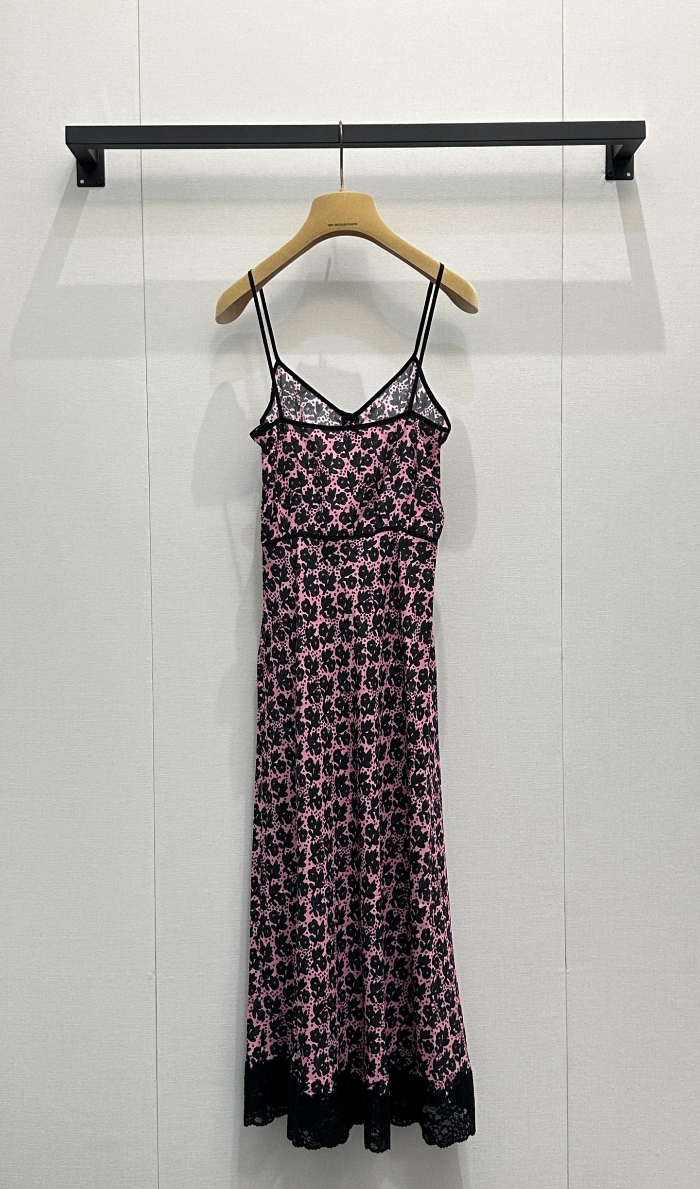 미우미우(MIU MIU) 플로럴 실크 V넥 슬리브리스 원피스 의류