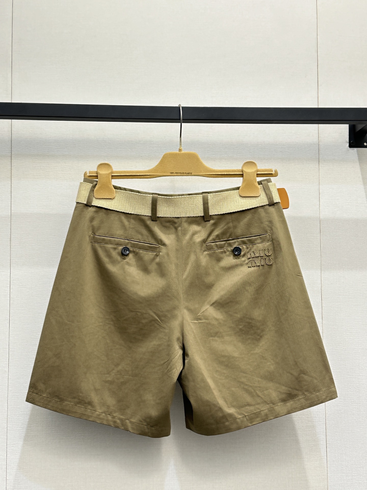 미우미우(MIU MIU) 카고 숏팬츠 의류