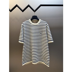 프라다(PRADA) 자수 스트라이프 니트 반팔 티셔츠 의류