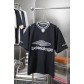 발렌시아가(BALENCIAGA) 브이넥 자수 로고 반팔 티셔츠 상의 의류