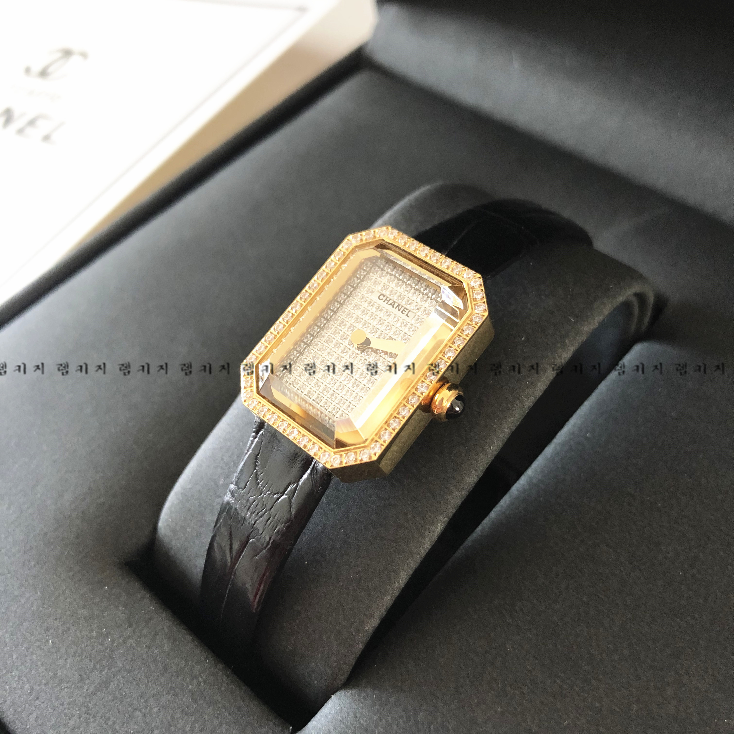 샤넬 프리미에르 브라운 큐빅 골드 금장 가죽시계