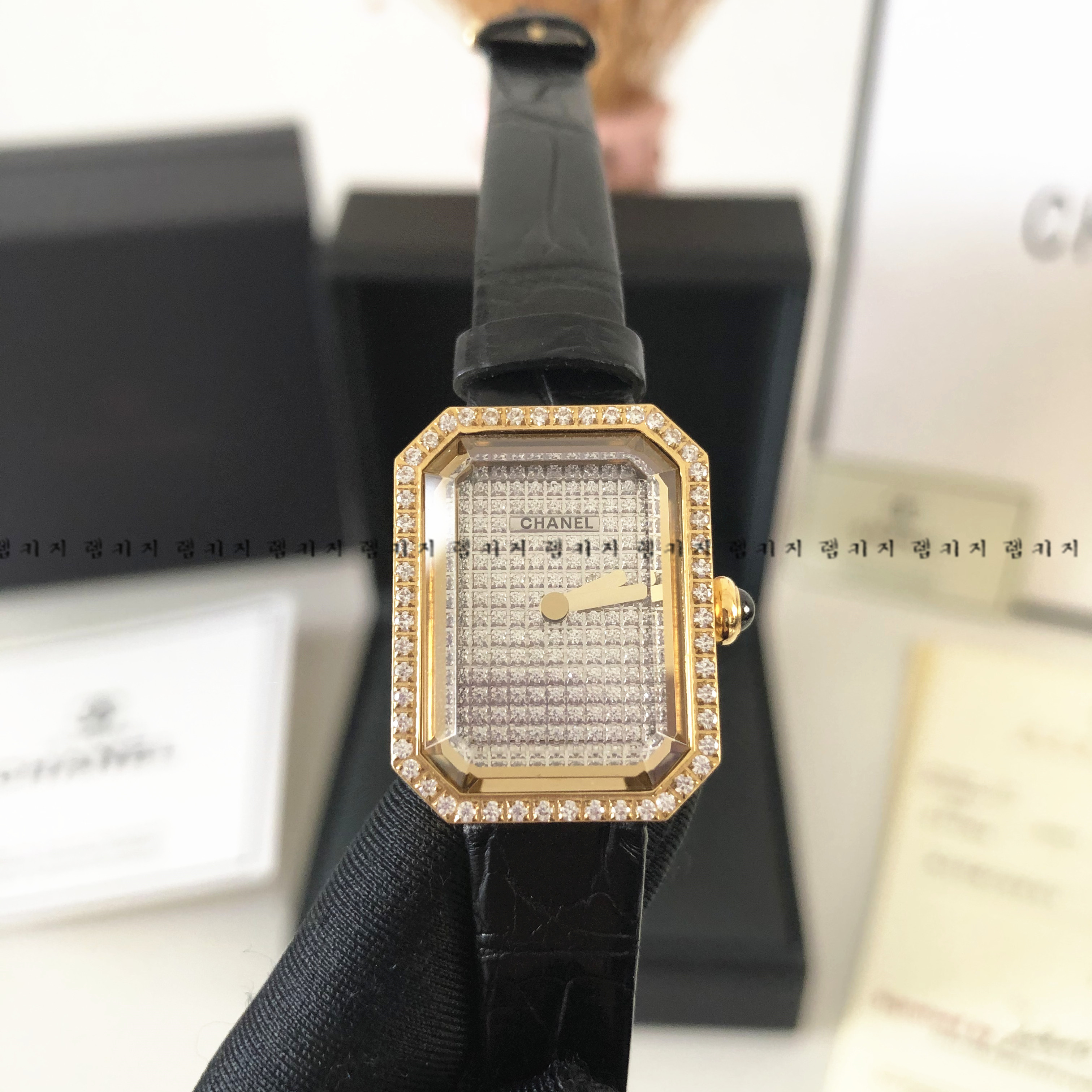 샤넬 프리미에르 브라운 큐빅 골드 금장 가죽시계