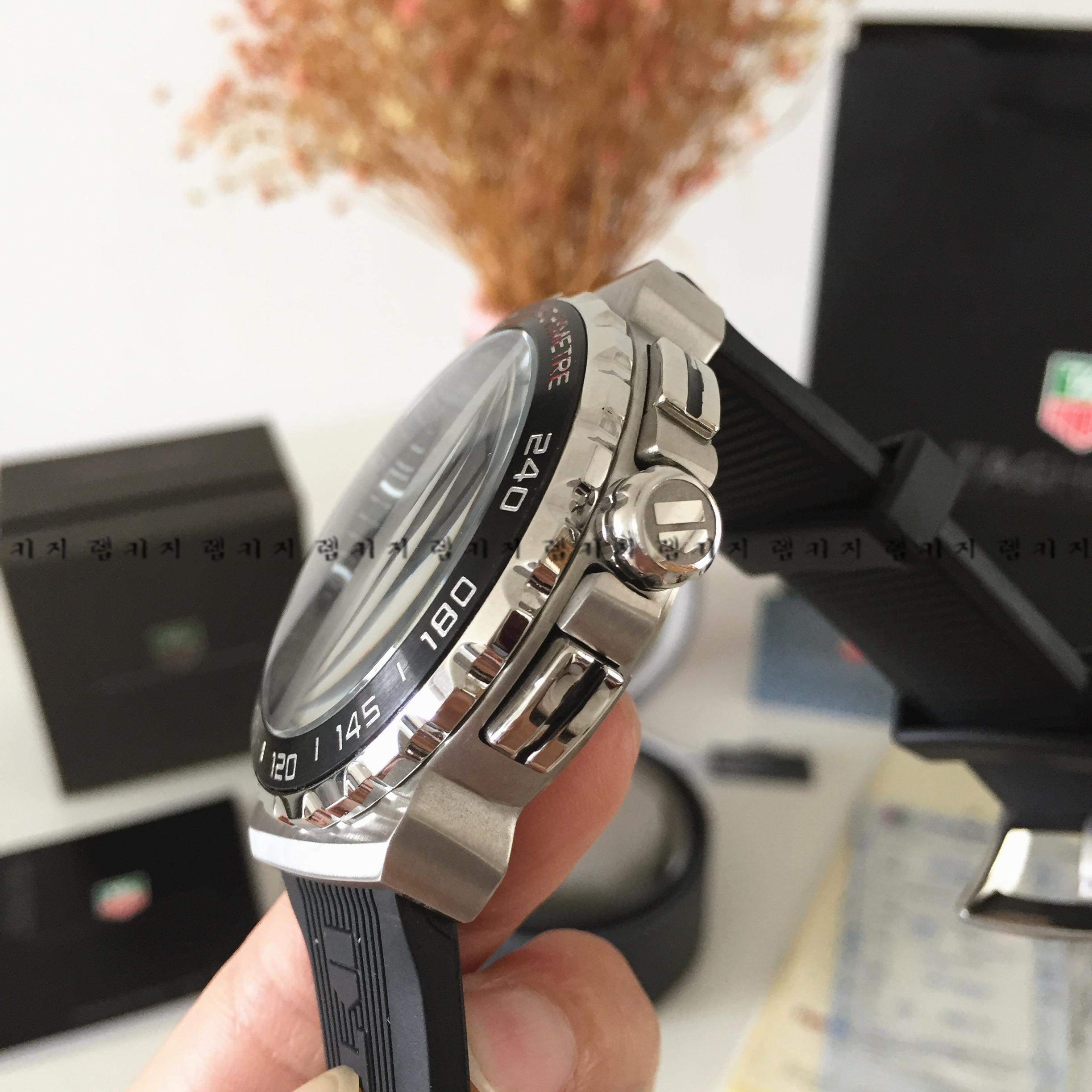 태그호이어 포뮬러 1 블랙다이얼 우레탄시계 + 메탈스트랩