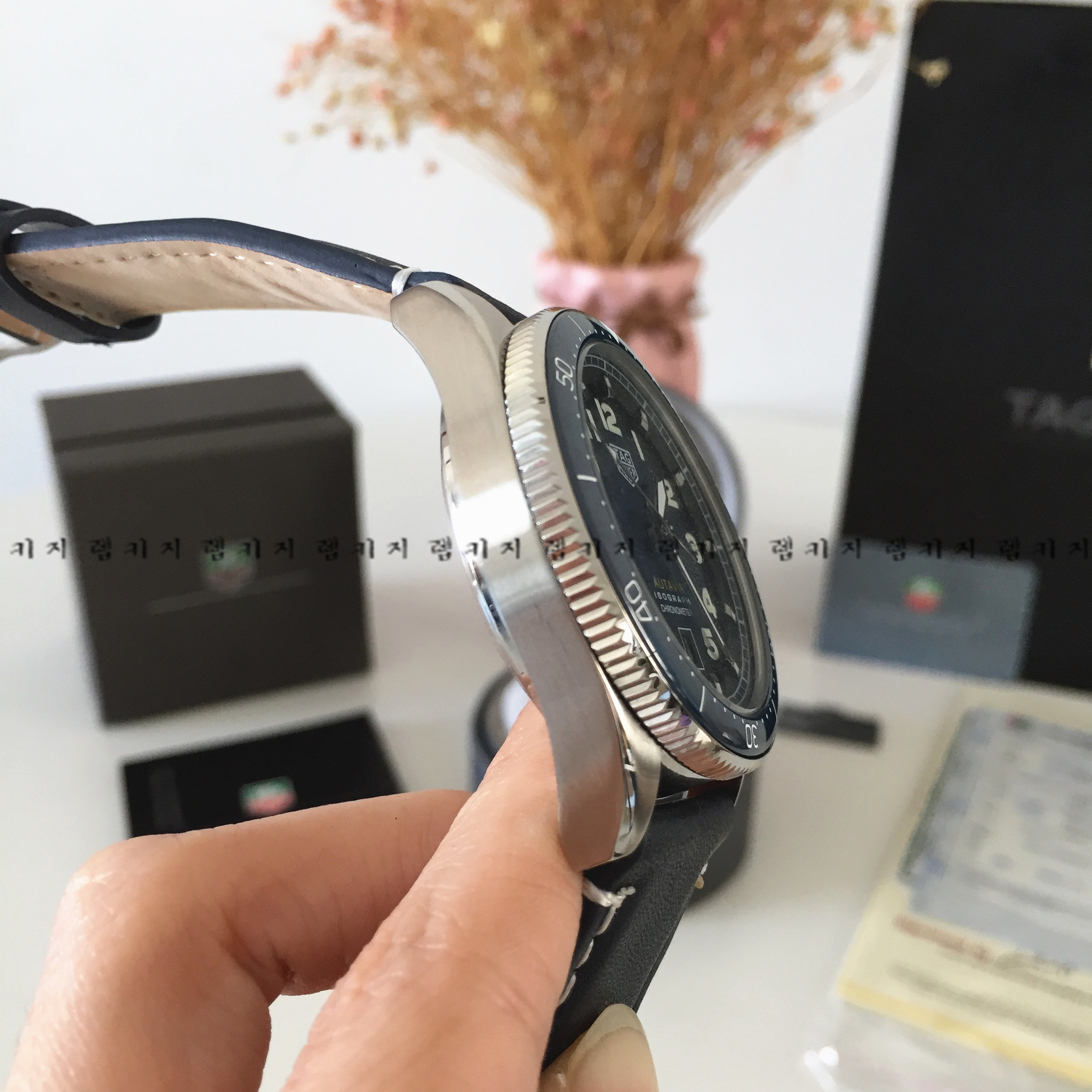 태그호이어 오타비아 블루다이얼 청판 가죽시계