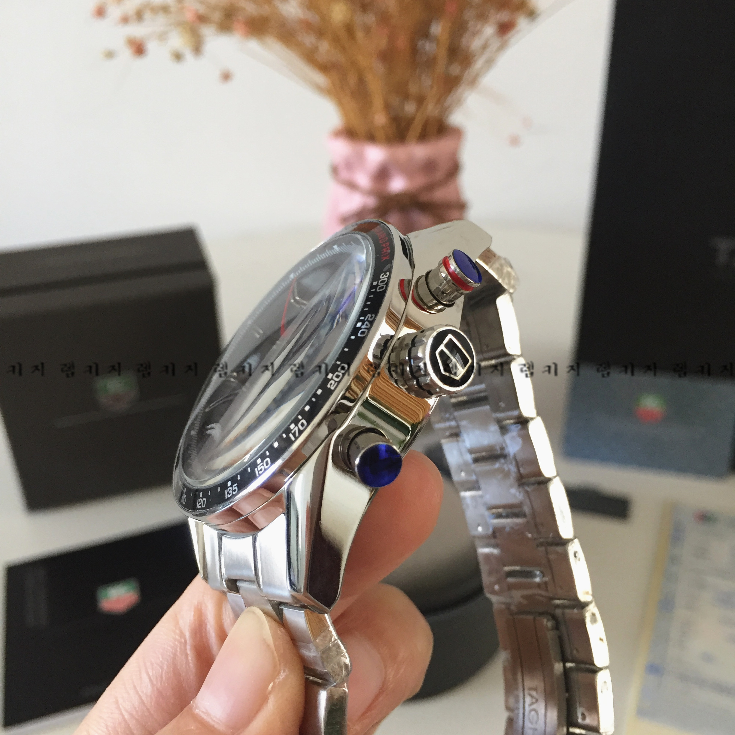 태그호이어 까레라 데이데이트 모나코 그랑프리 한정판 메탈시계