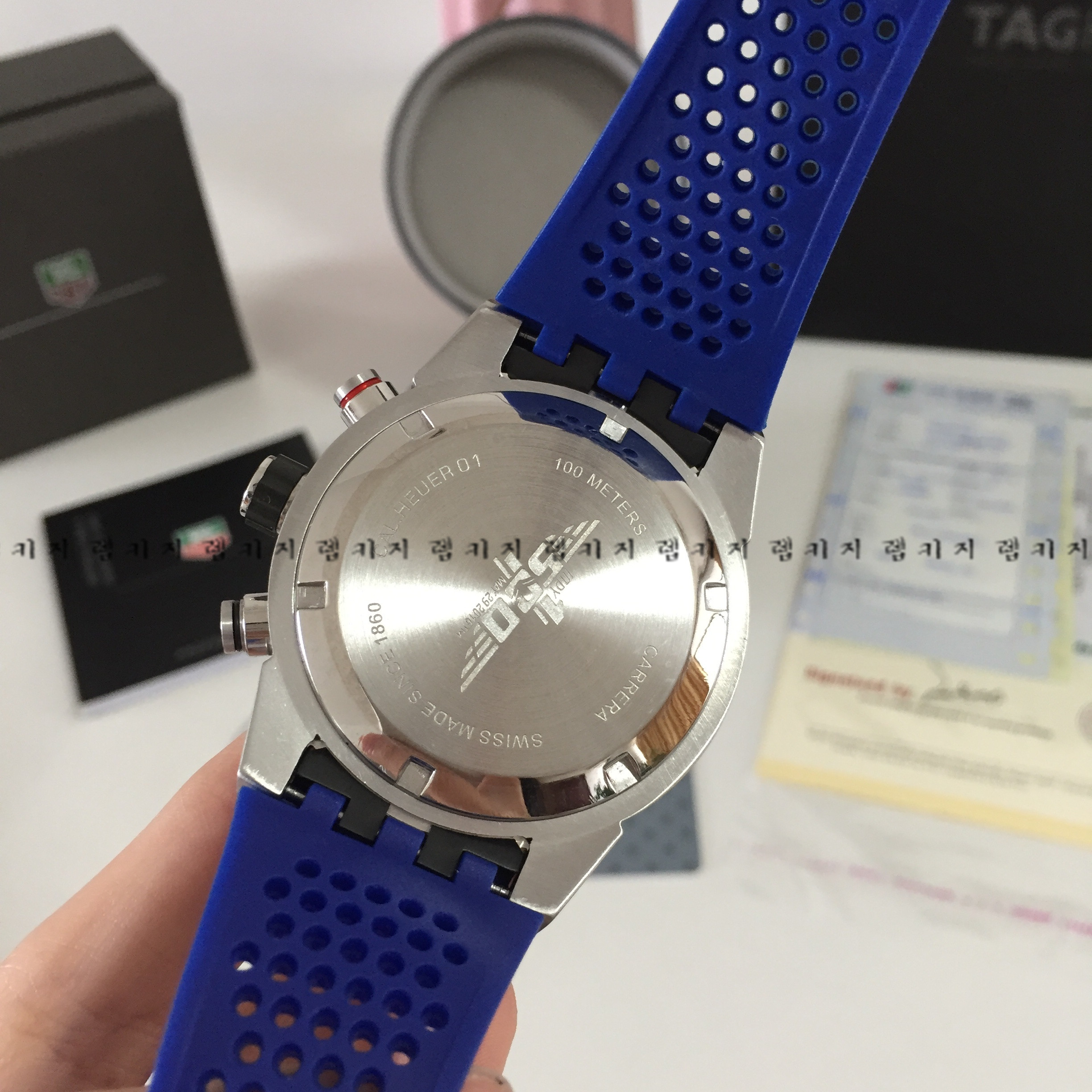 태그호이어 까레라 칼리버 호이어 01 우레탄시계