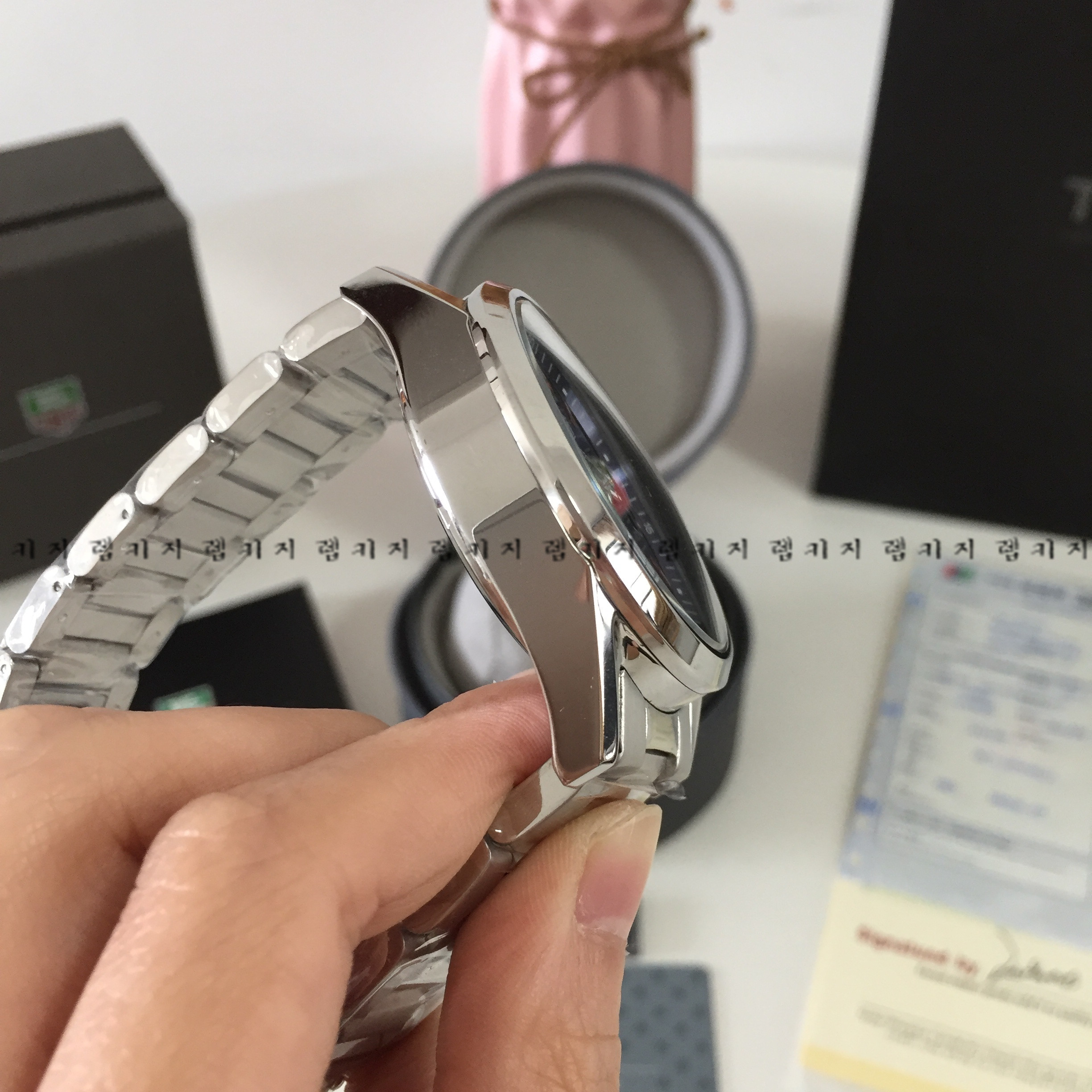 태그호이어 까레라 100 은장 메탈시계