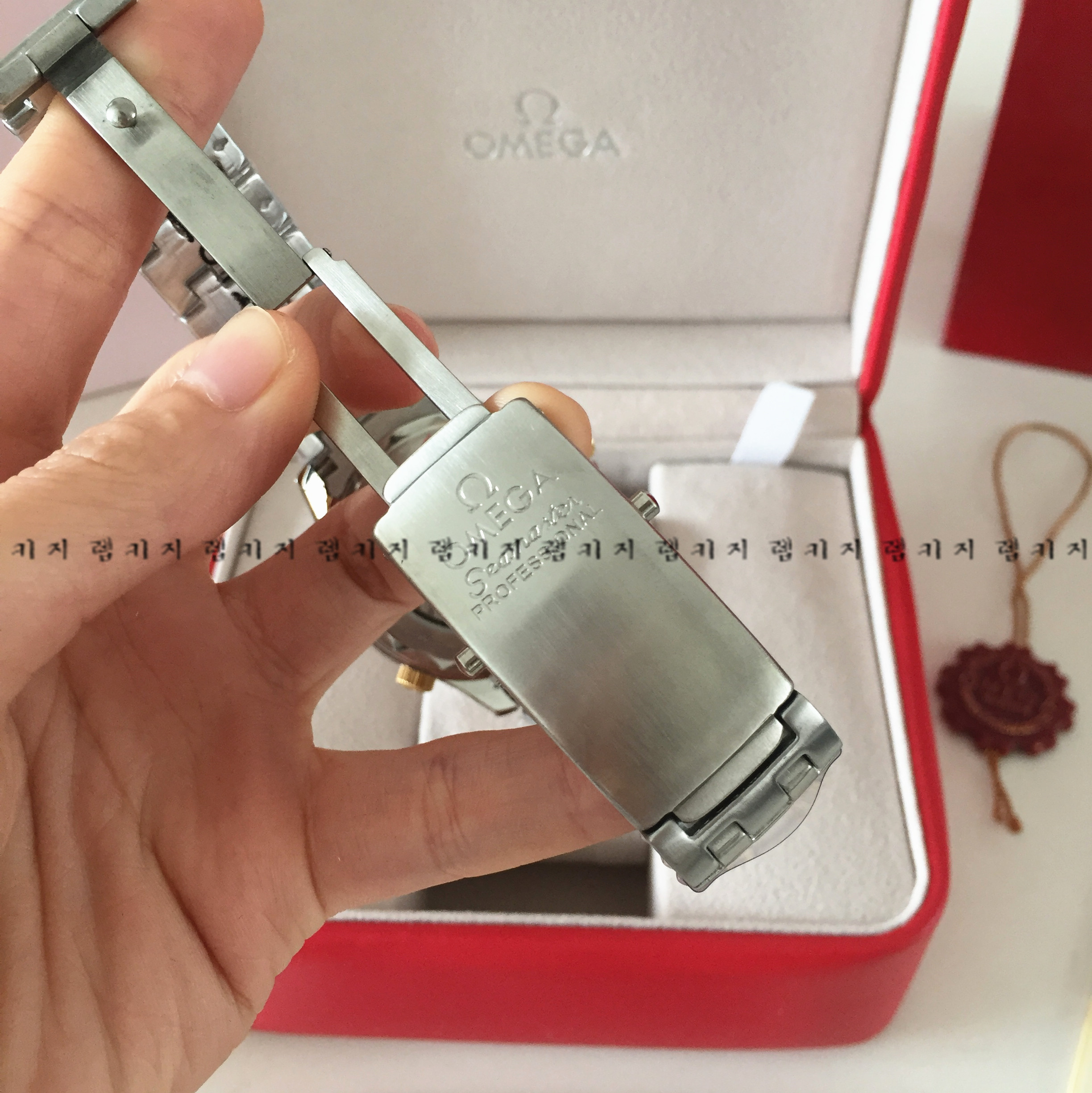 오메가 씨마스터 다이버 300 금장 콤비 메탈시계