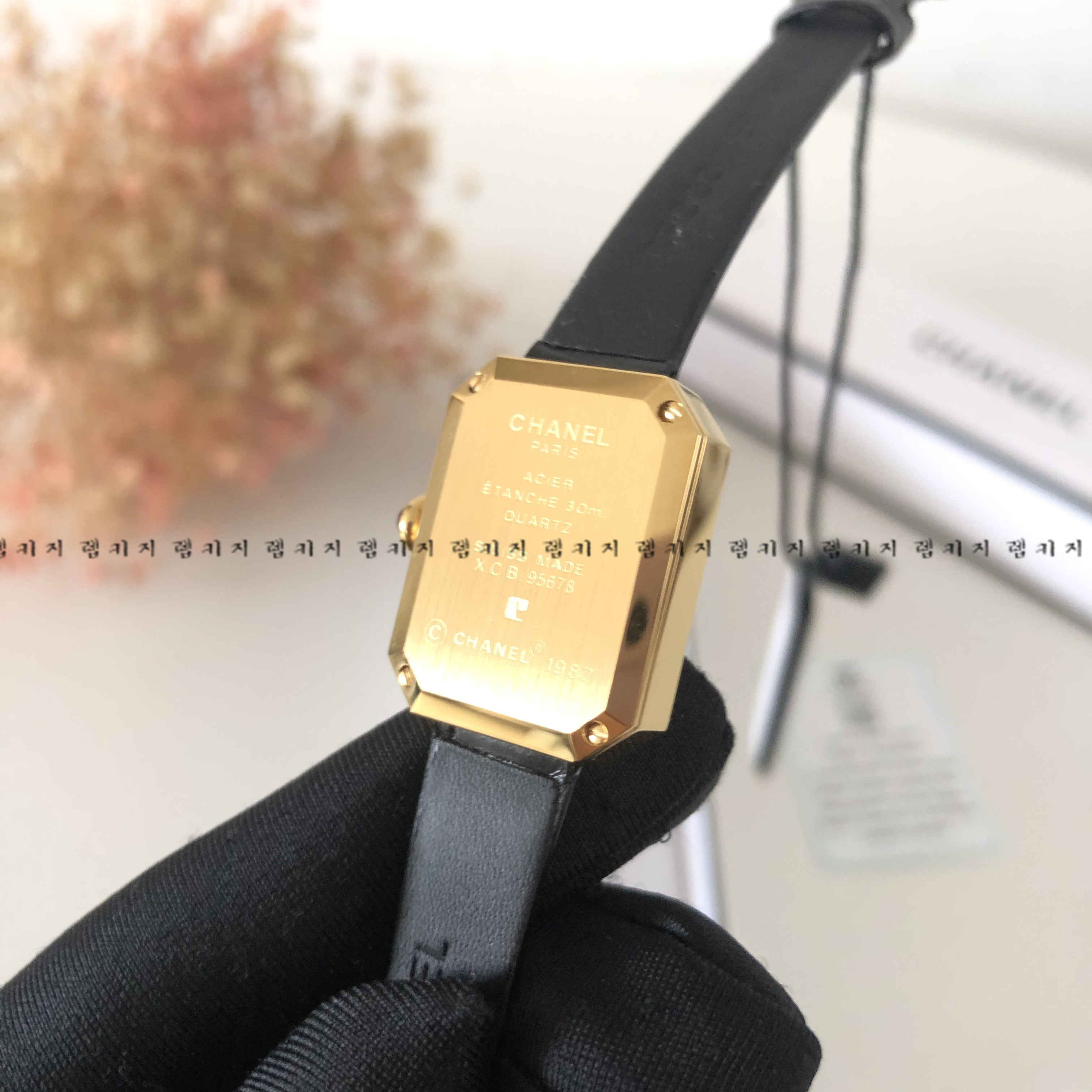 샤넬 보이프렌드 다이아 큐빅 여성 가죽시계