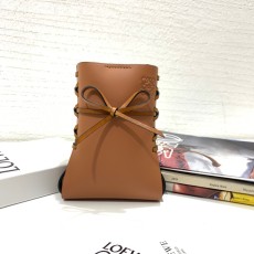 로에베 카프스킨 이케바나 브라운 핸드폰 가방