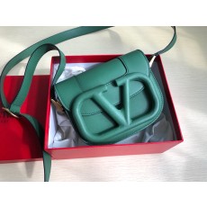 발렌티노 Garavani Vsling MAXI 스몰 그린 숄더백