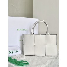 보테가 아르코 토트백